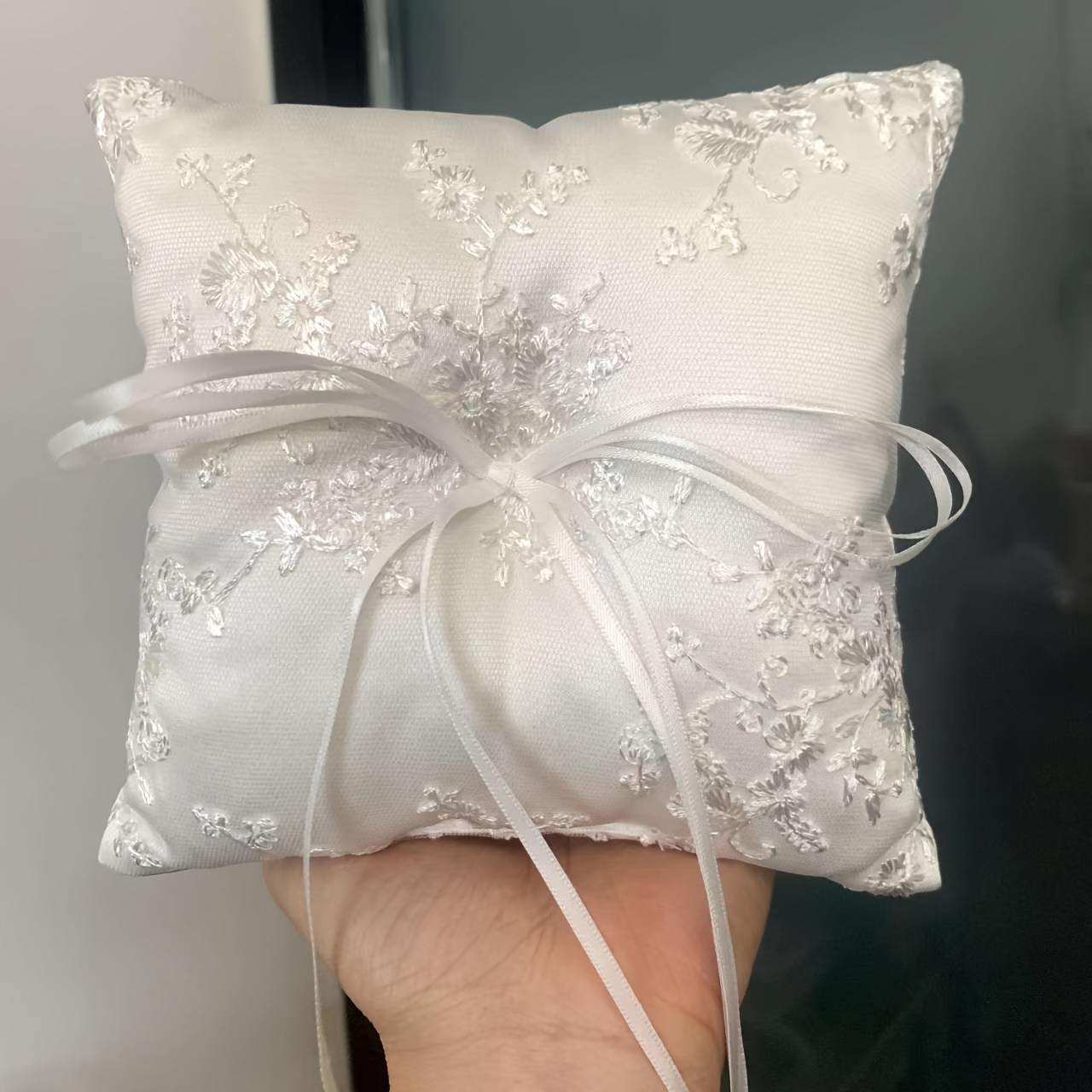 E-shop 1 Spitzenringkissen für Hochzeiten – Einfacher Stil, Europäisches Hochzeitsringkissen, Westliches Hochzeitsaccessoire, Brautdeko, Ringhalter