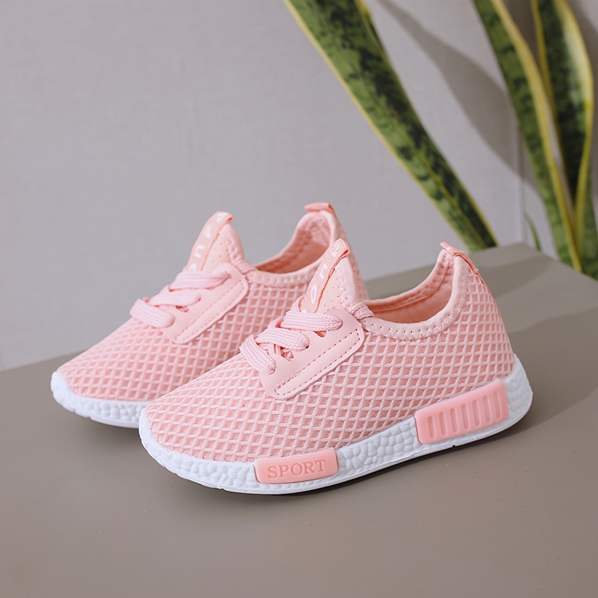 

Casual Comfortable Solid Color Mesh Sneakers For Girls, Breathable Lightweight Sneakers For Running Tennis