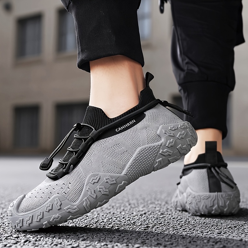 Sneakers, New Summer Men's Breathable Knit Mesh Sock Shoes, Outdoor Sports Hiking Running Shoes, Thick-Soled Wear-Resistant Sneakers for Daily Commuting, Low-Top Trendy Sports Shoes