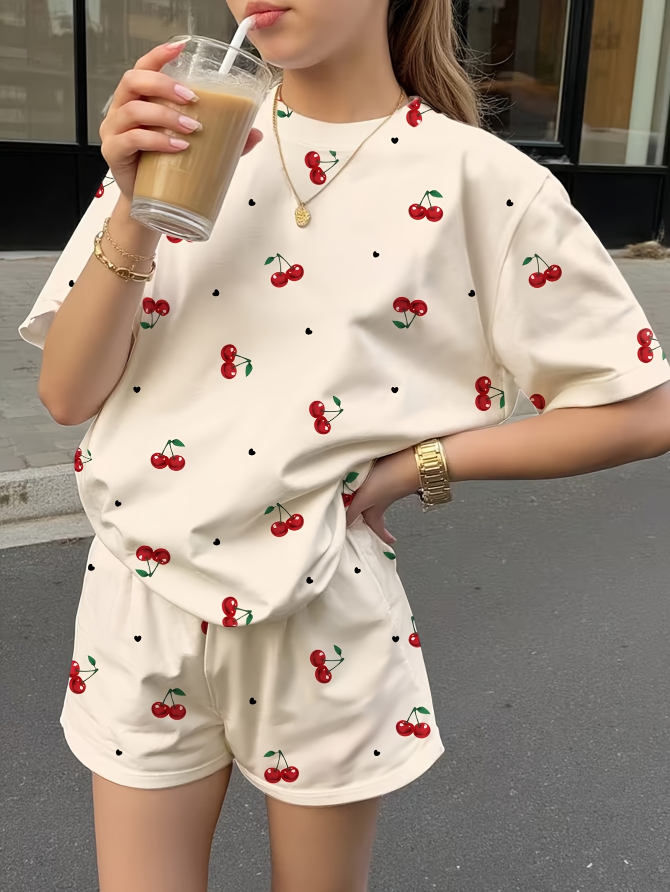 2pcs conjunto   de  , top de manga corta con estampado de   + shorts holgados para niñas,   para niñas de 5 a 14 años, ideal para viajes  ,  , ocio y deportes en verano,   para exteriores