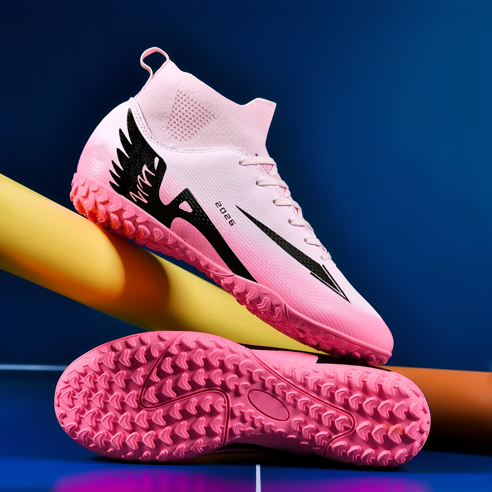 Zapatillas de Fútbol para Hombre, Botas Antideslizantes TF con Tacos Profesionales para Competición y Entrenamiento, Botas para Césped Exterior, Zapatillas Deportivas Ligeras y Transpirables de Caña Alta para Adultos, Clásicas y Ligeras para Parejas