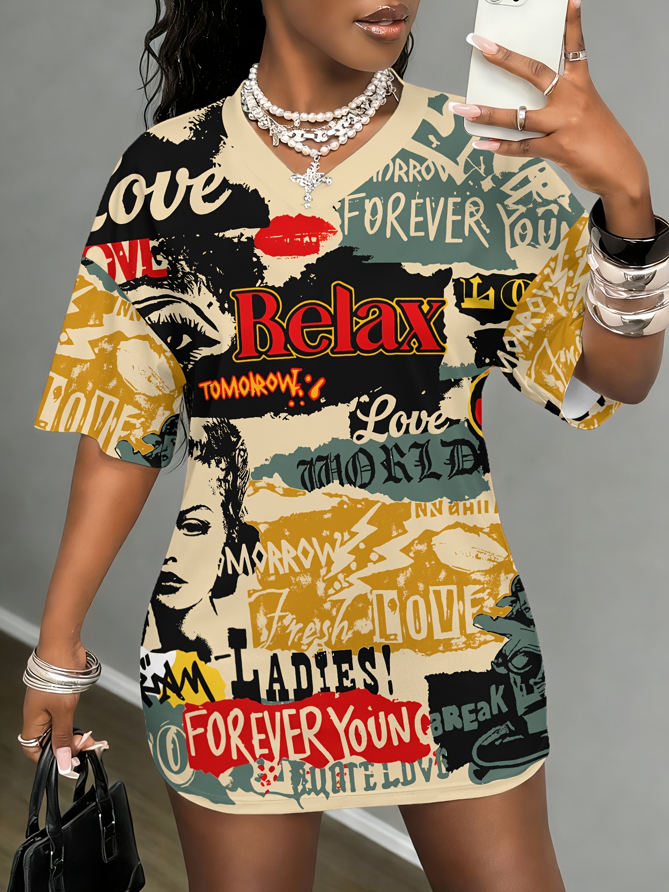 item picture v neck breathable quick drying sports   retro newspaper print top skirt
