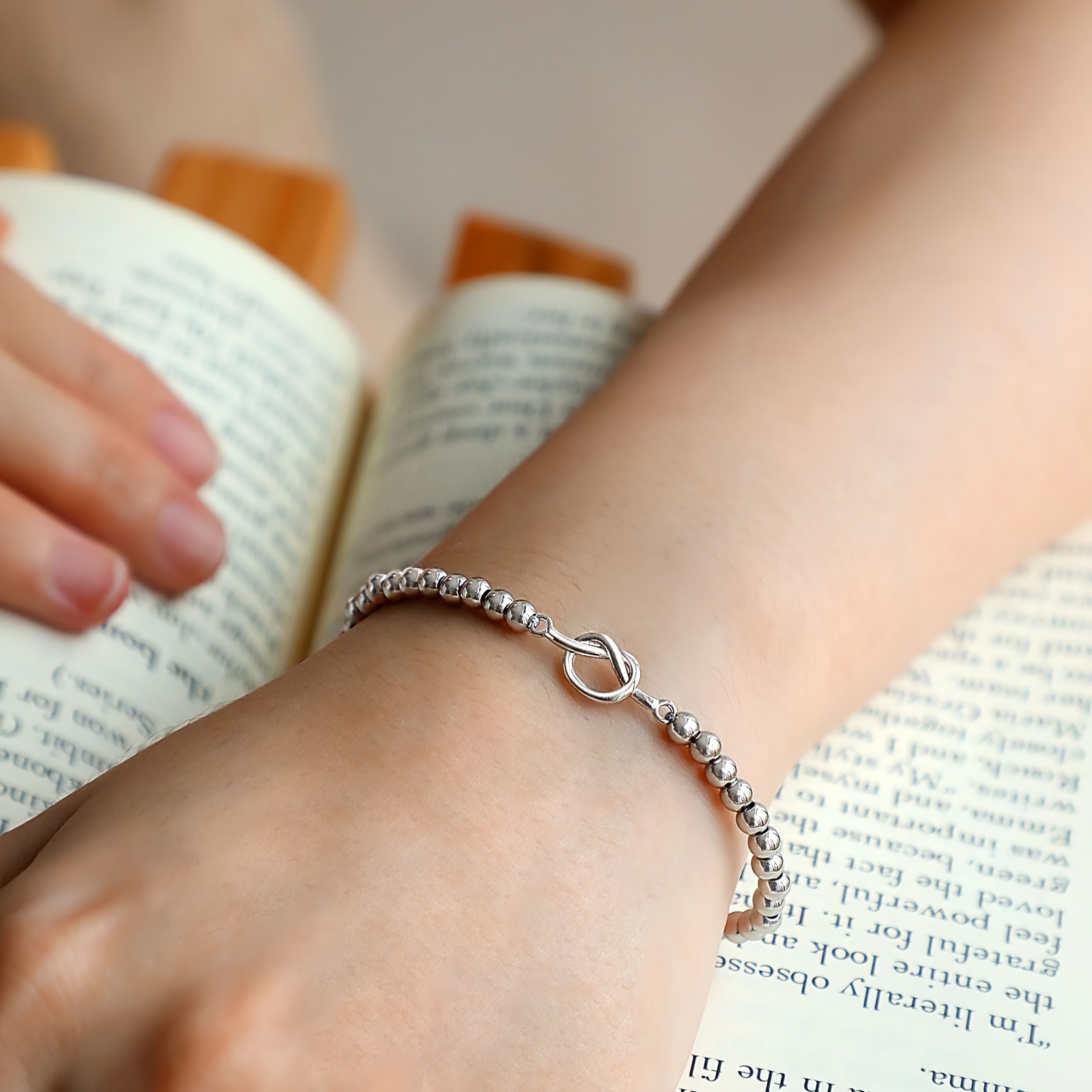 2pcs Love Knot Bracelets with Warm Words Card
