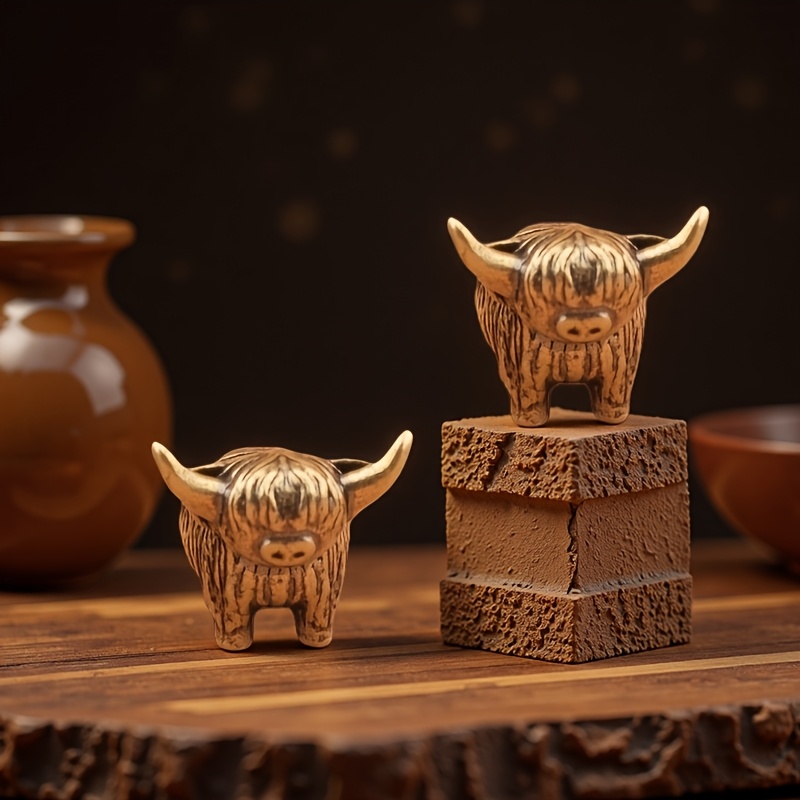 TEMU Collectible Figurine, 2 Brass Vintage Calf Figurines, Mini Highland Cow Figurines, Tea Table Desktop