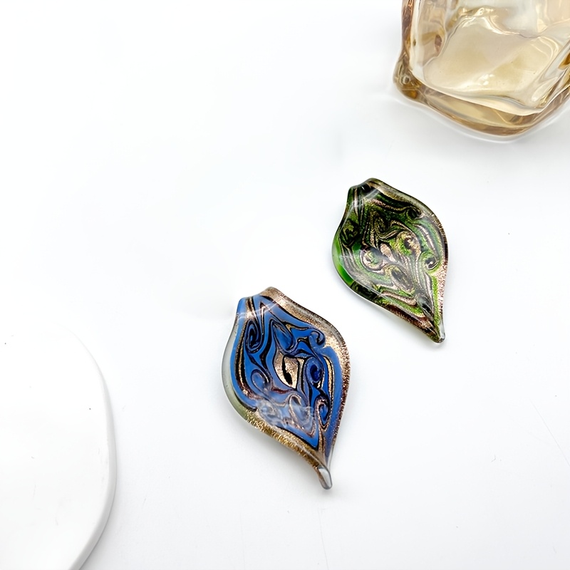 2pcs Glazed Painted Leaf Pendant, Holiday Gift