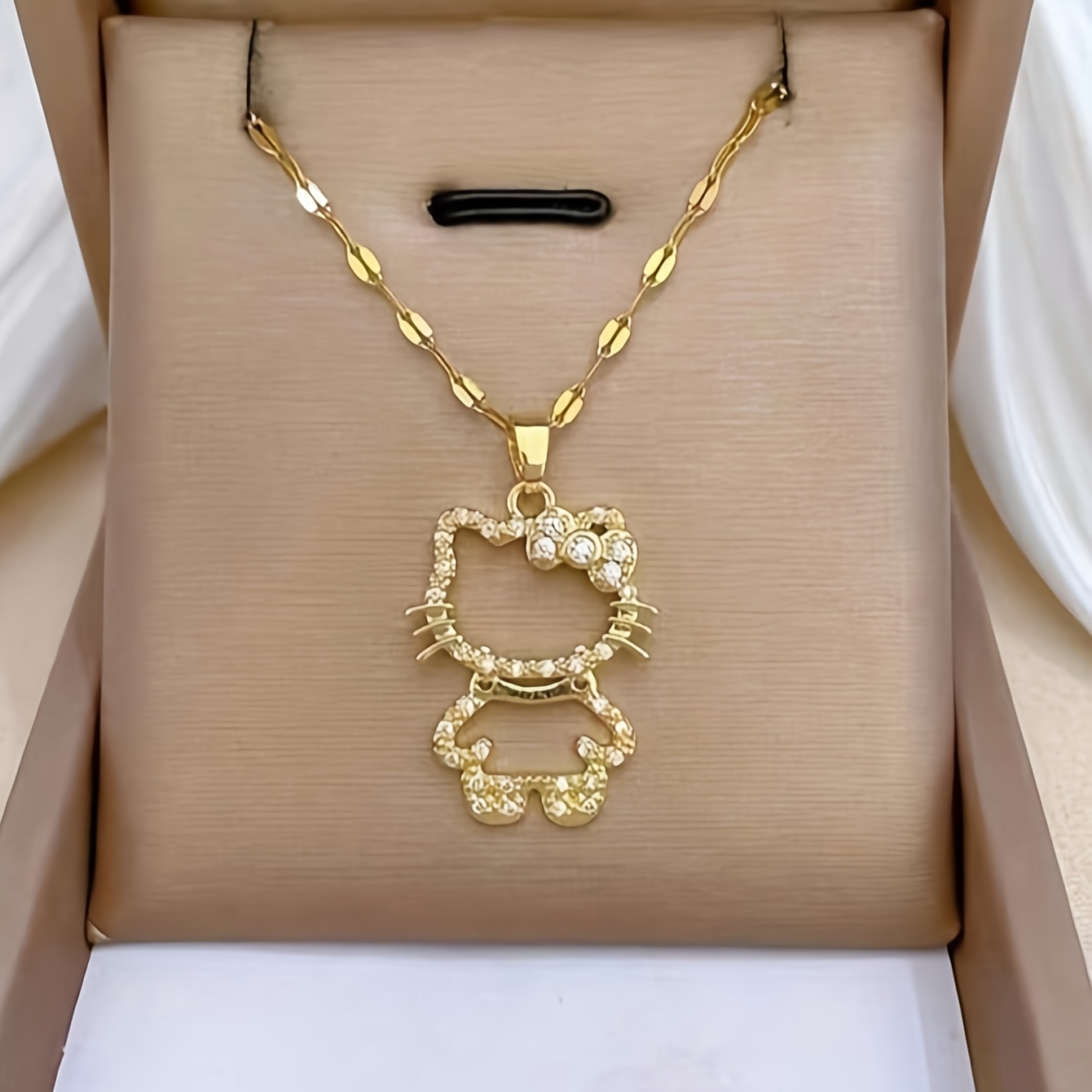 E-shop ., Cartoon Anime Charakter Hello Kitty Niedliche Hohle Anhänger Halskette