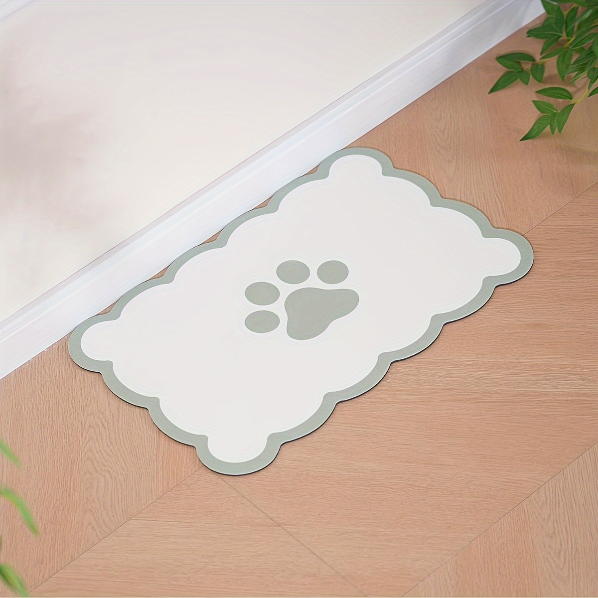 

[top-] Khaki Fan-shaped Dog Feeding Mat - Absorbent, Pet Placemat For & Water Bowls