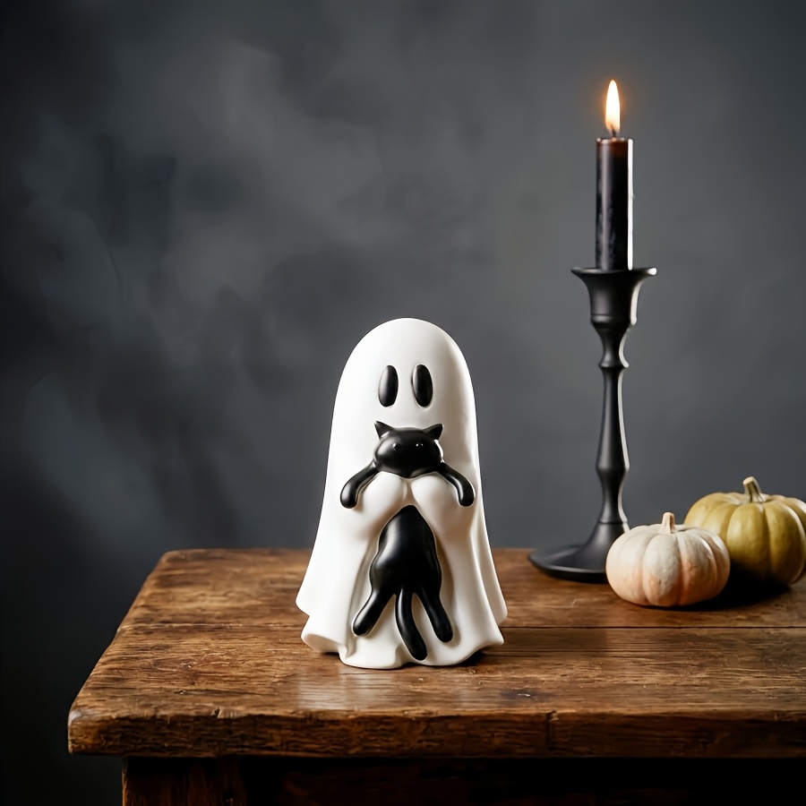 Image of Cute Halloween Ornament (3.5 Inches) - 3.5-inch Resin Hugging Cat Sculpture, Aesthetic And , Ideal For Small Space Decoration On Bookshelf Or Tabletop; Combines Eerie And Cute Styles