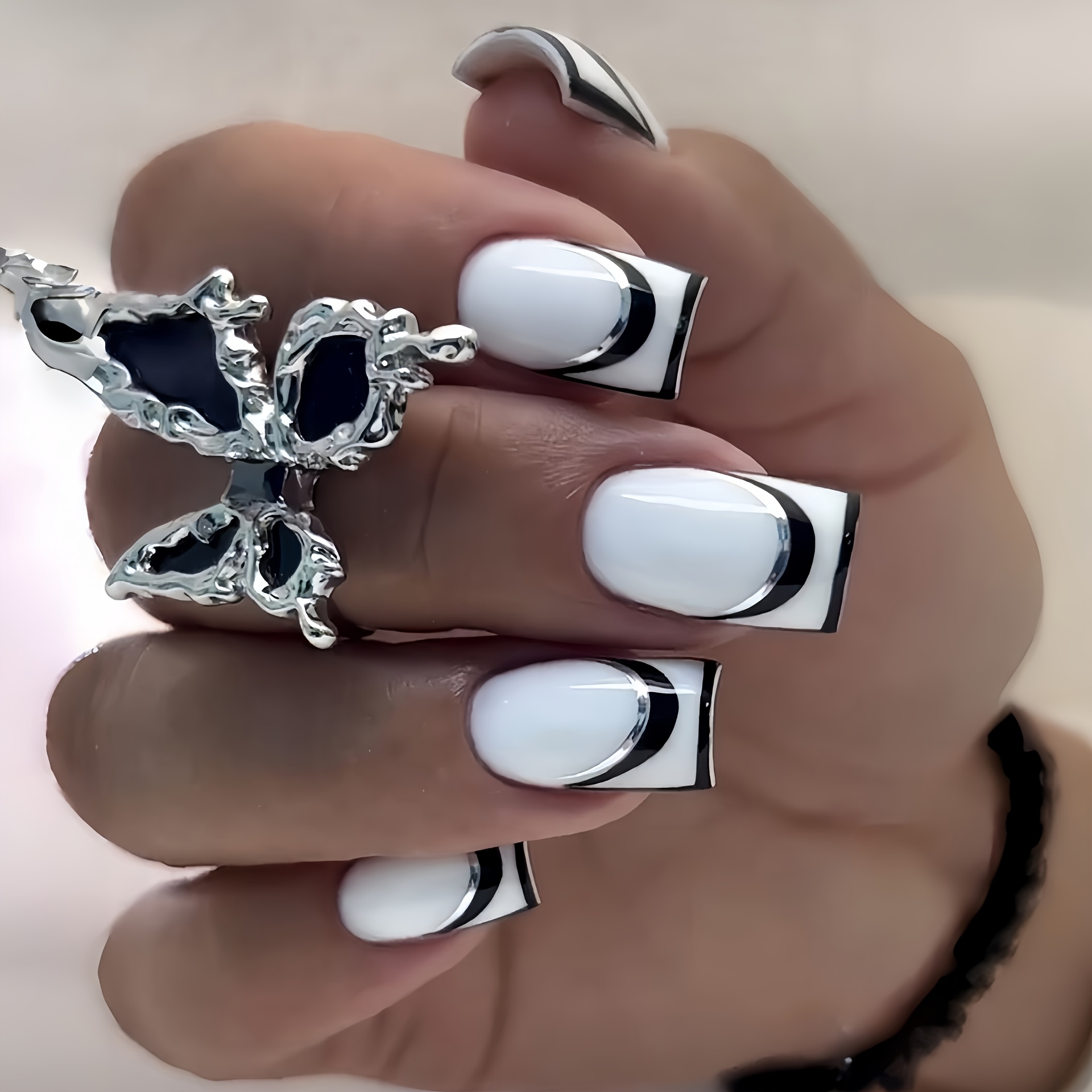 TEMU Upgrade Your Look: 24pcs Press-on Nail Set With Black And White Edges, Silvery Lines, Simple And Sophisticated Design, Versatile And Elegant,