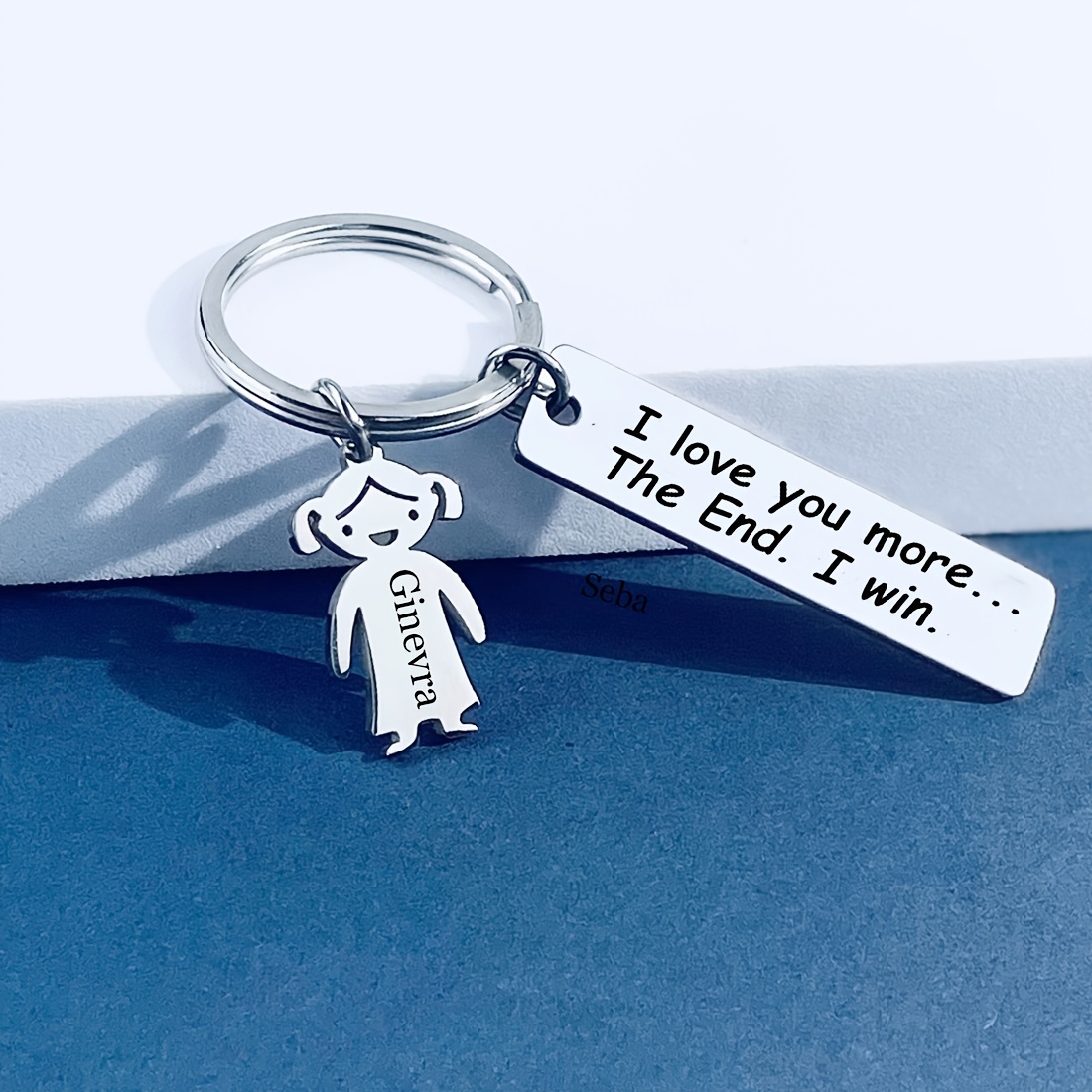 

Personalized Keychain Expressing 'i ' With Engraved Names And Text, A Family Keyring Suitable For Dad And Mom, Father's Day And Day Gifts.