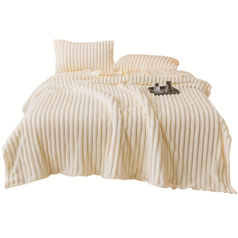 1 pc peluche fleece couverture - coussin beige flanelle avec texture côtelée, laver en machine, confort toute pour lit et décoration de maison, accessoire de confort de lit | texture peluche couverture | fibre de polyester, couverture pour Détails du produit 0