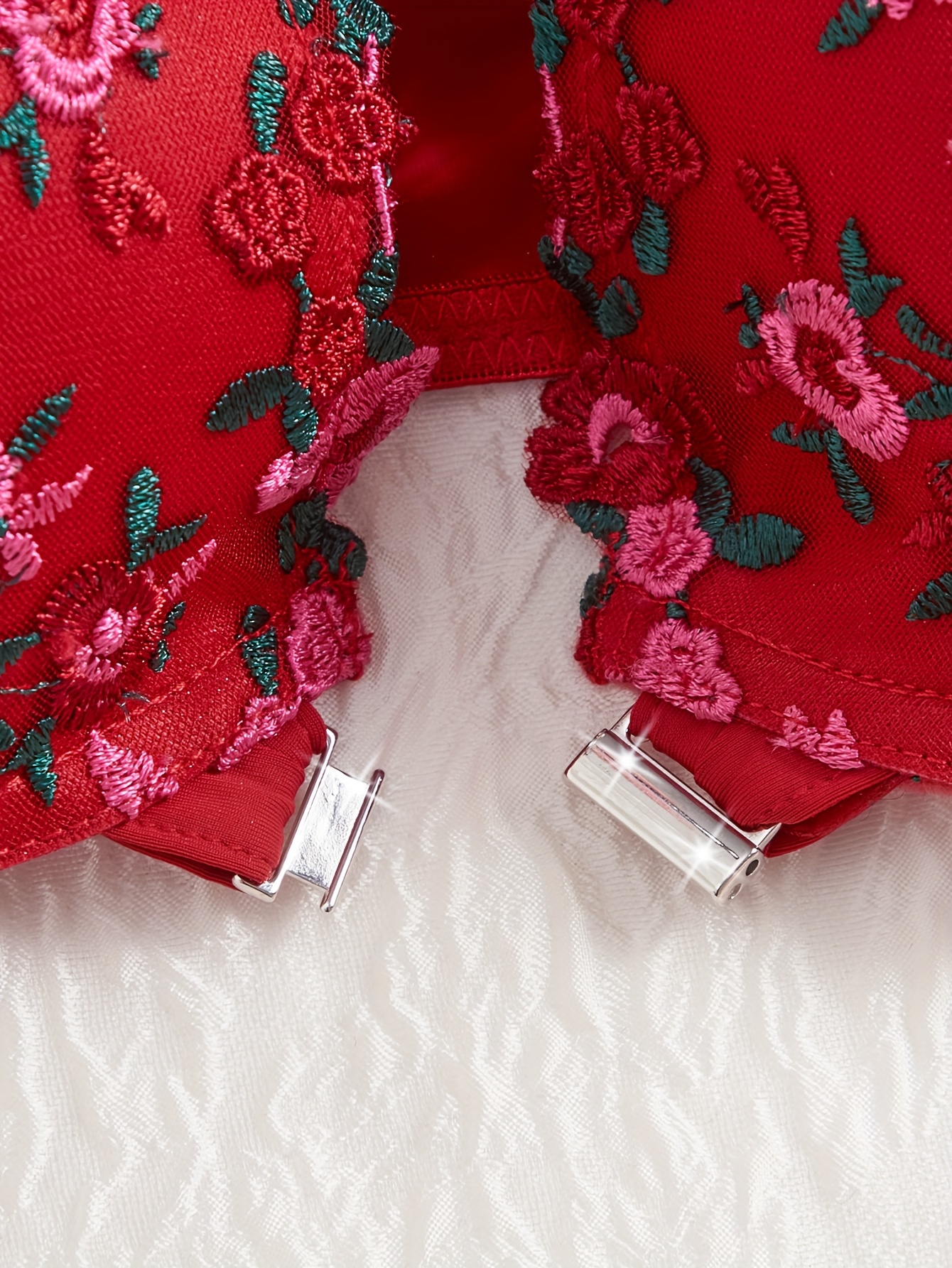 Women' Romantic Front Closure Push Up Bra with Underwire Lift - Non-Detachable Padding, Boning Suitable for Wedding, Special Occasion & Casual Attire - Elegant Embroidered Non- Bust Enhancer