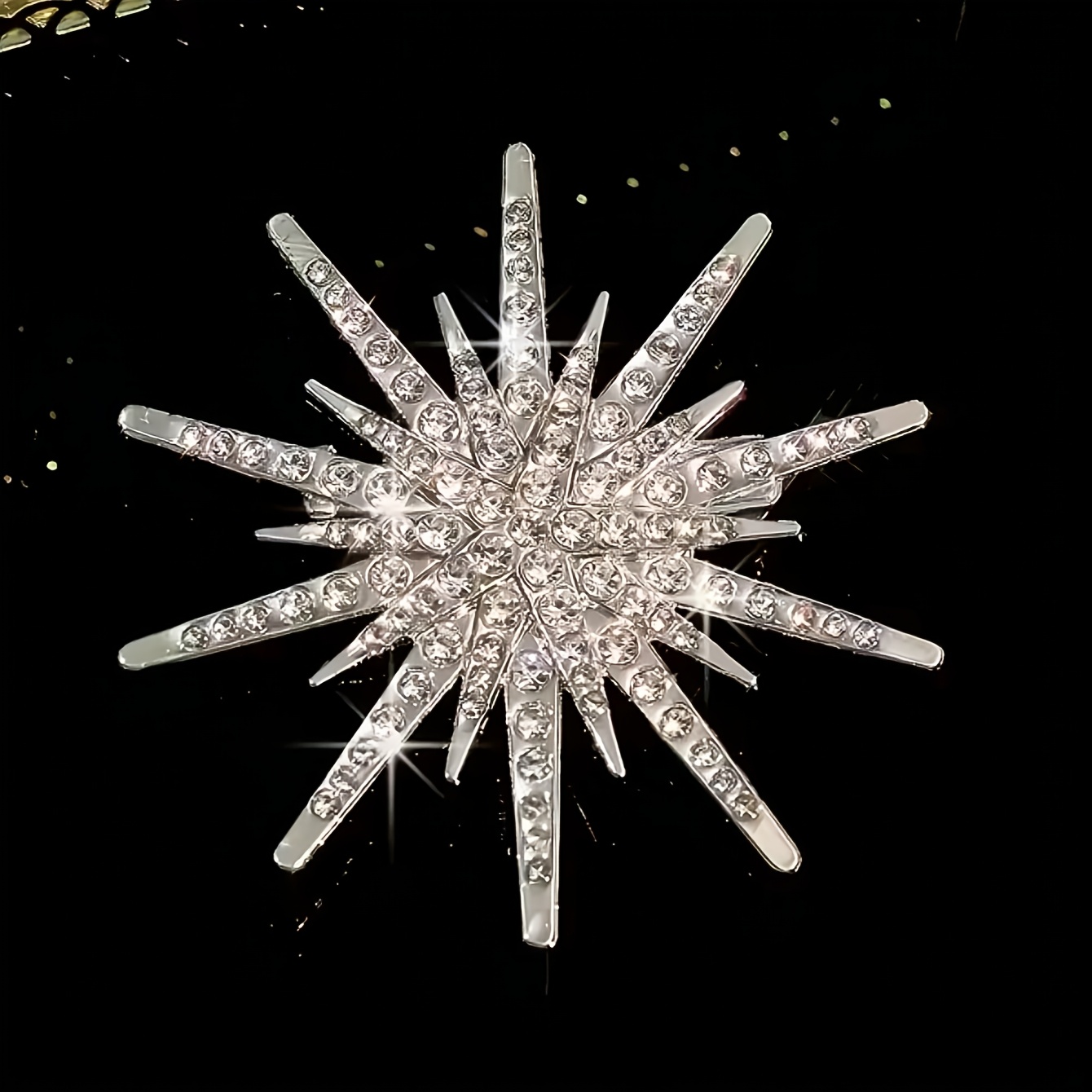 TEMU 1 pieza - un broche dorado y plateado de color con forma de estrella y diamantes completos, un lujoso pin octogonal con diamantes de con un