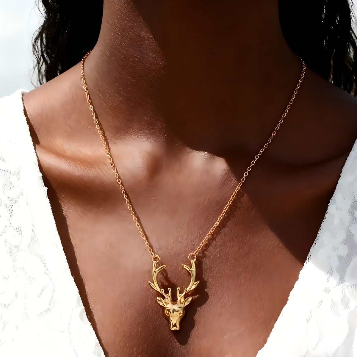 Image of 1pc Of Popular Vintage Design, Versatile, Fashionable, Elegant, , Hip-hop, European And , Minimalist Christmas Deer Head Necklace, Suitable For Women To Wear At Holiday Parties
