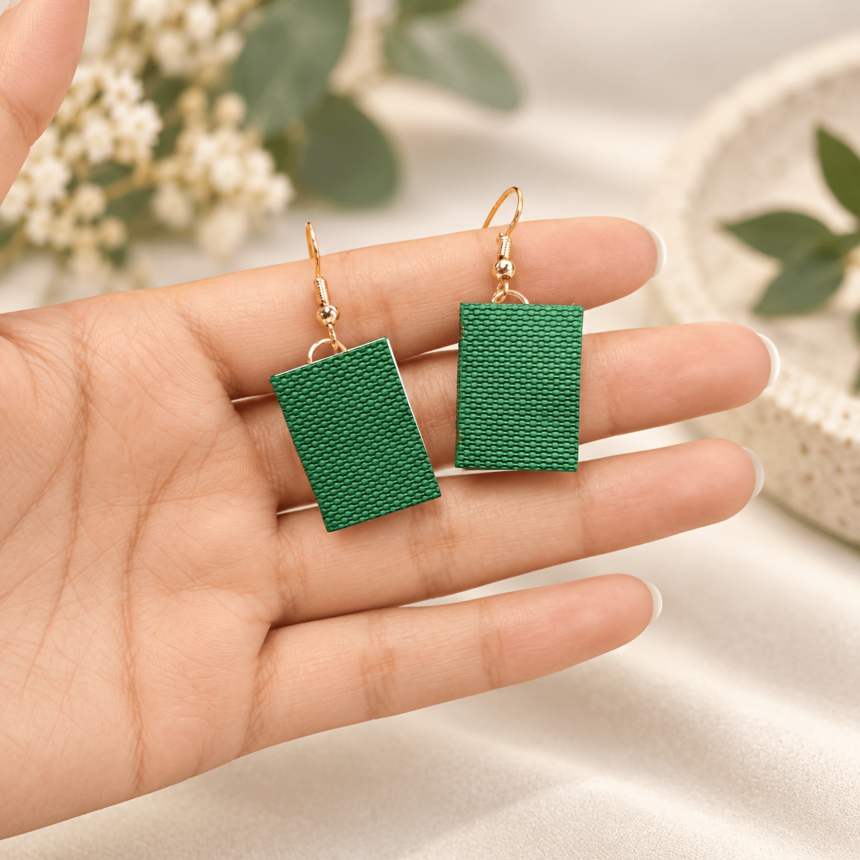 TEMU 1 Par de Aretes de Papel Estilo Preppy Vintage Dorado Otoño Invierno, Diseño a con Patrones Estampados Aleatorios, Adecuados para Salidas ,
