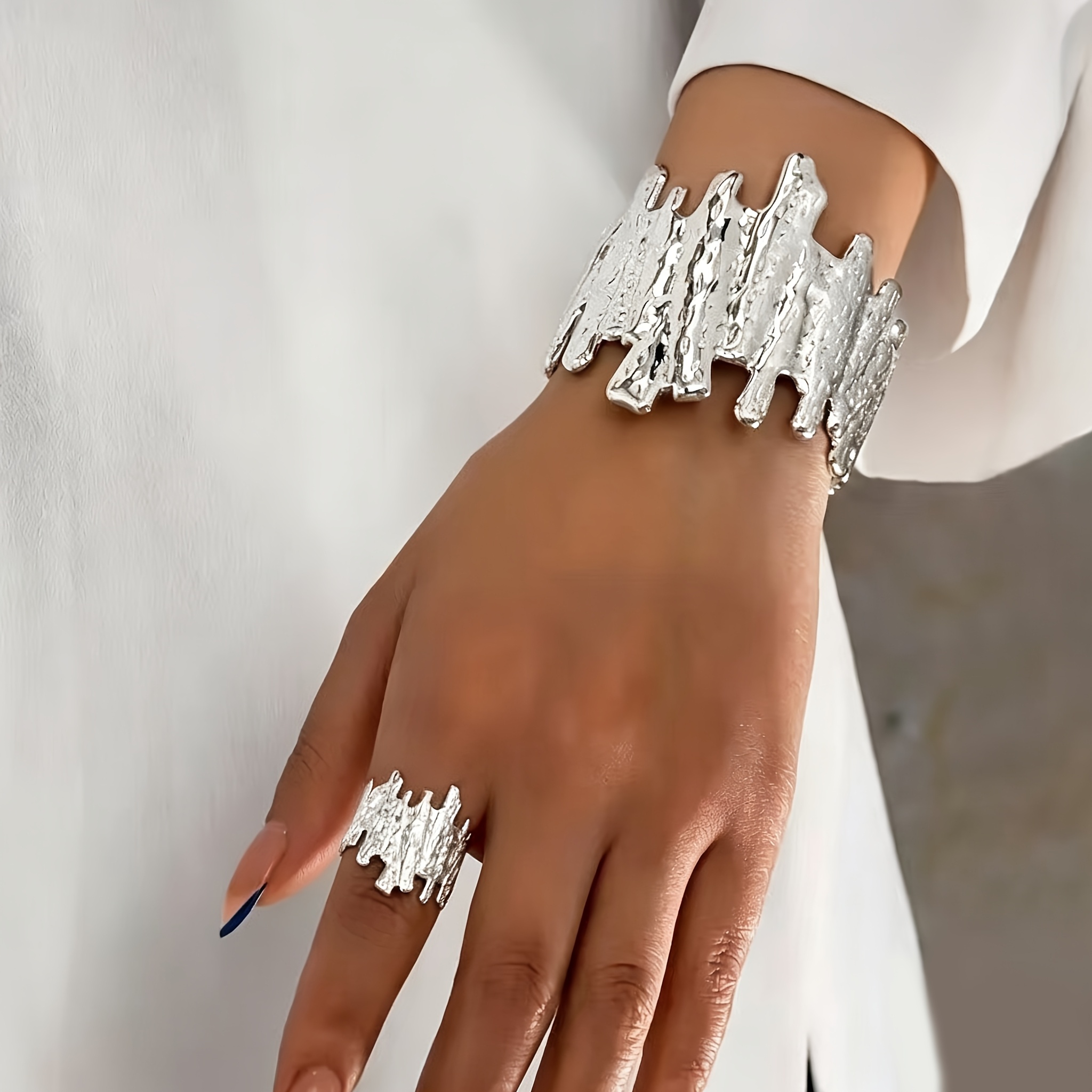 Bark-Texture Earring/Bracelet Set