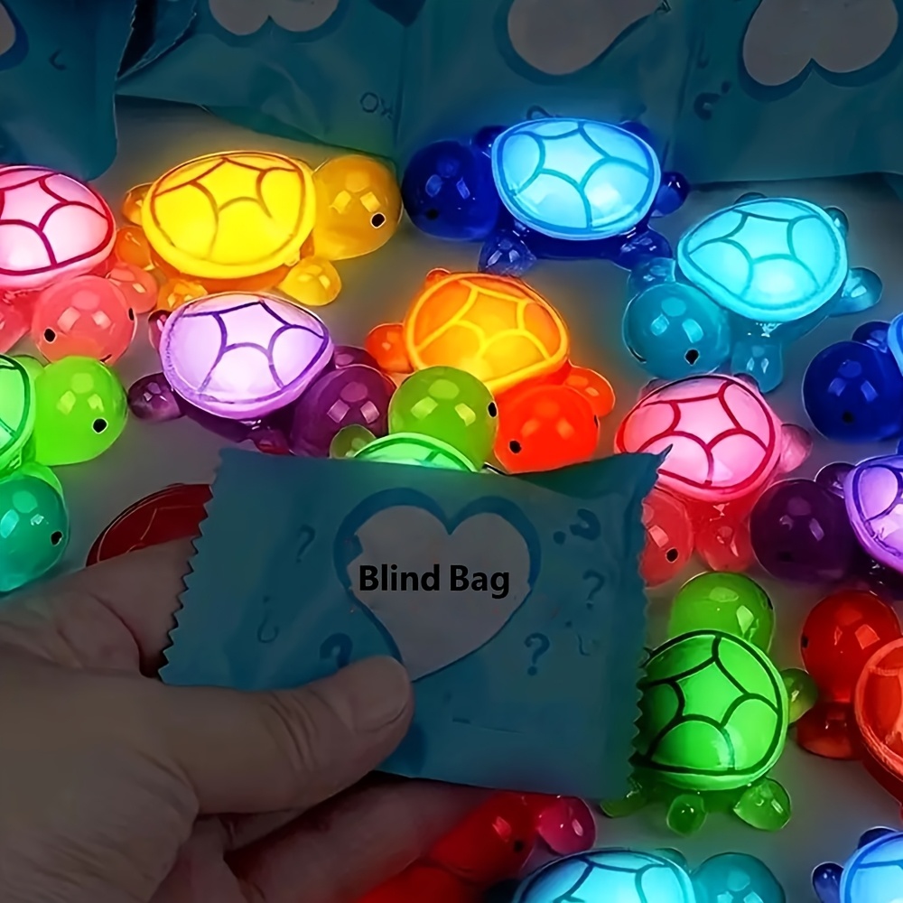 

Ensemble de 16 Charmes Tortue Phosphorescents - Colorés, Piles, Designs d'Animaux Mignons pour Bijoux DIY & Accessoires de Sac à Main, Idéal pour Créer des Cadeaux Uniques, Décoration Tortue