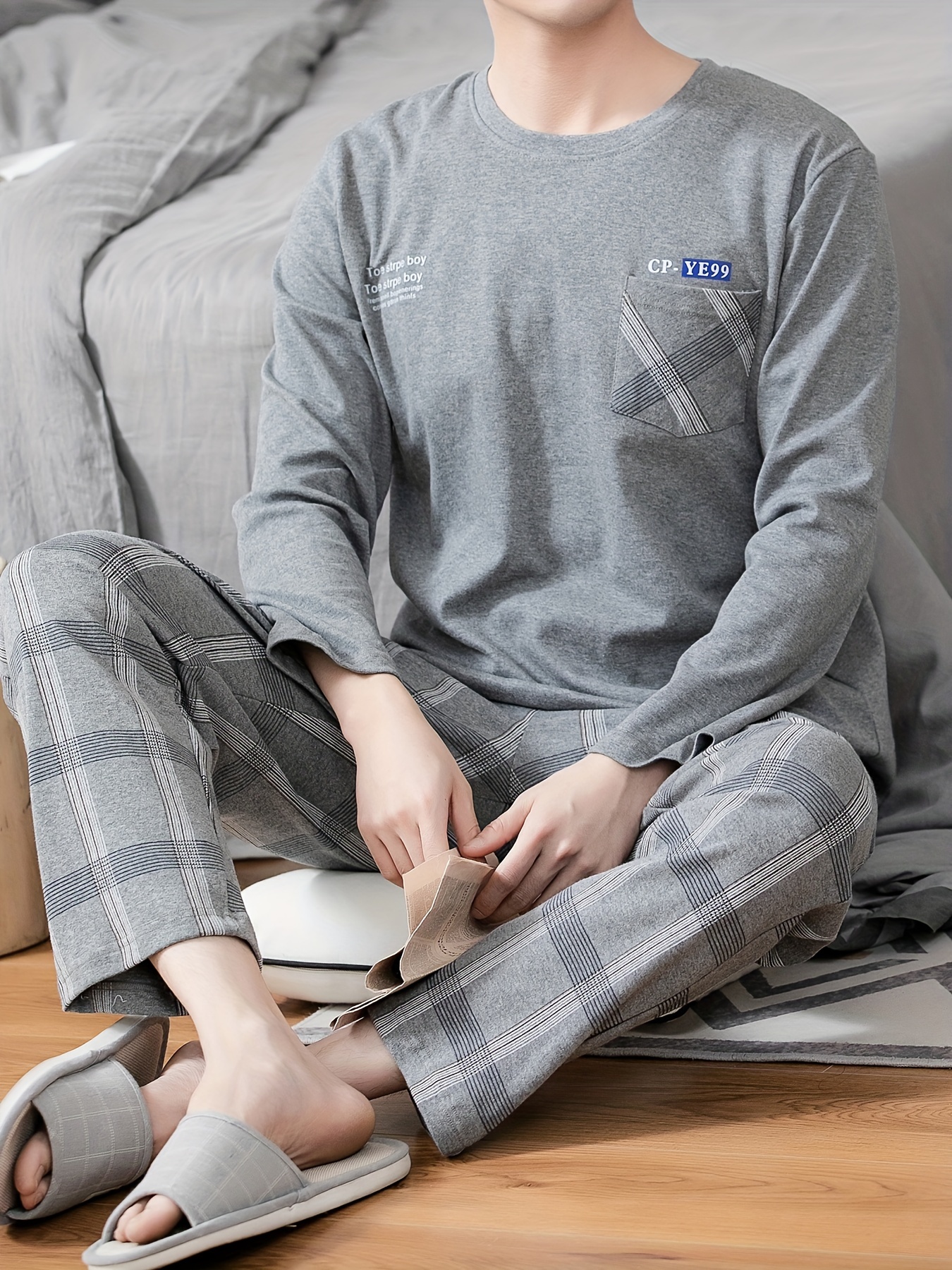 Men's Simple Style Casual Cotton Pajamas Sets, Solid Long Sleeve With Chest Pocket Crew Neck Top & Loose Checkered Pants Lounge Wear, Outdoor Sets For Spring Autumn