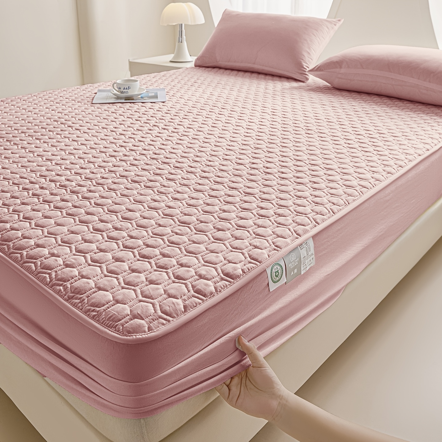 Soft, Comfortable, and Breathable Hexagon Pattern Fitted Sheet, Modern Minimalist Thickened Solid Color Mattress Protector, Machine Washable, Suitable for Hotels, Bedrooms, Guest Rooms, Home Textile Bedding Gift for Family and Friends
