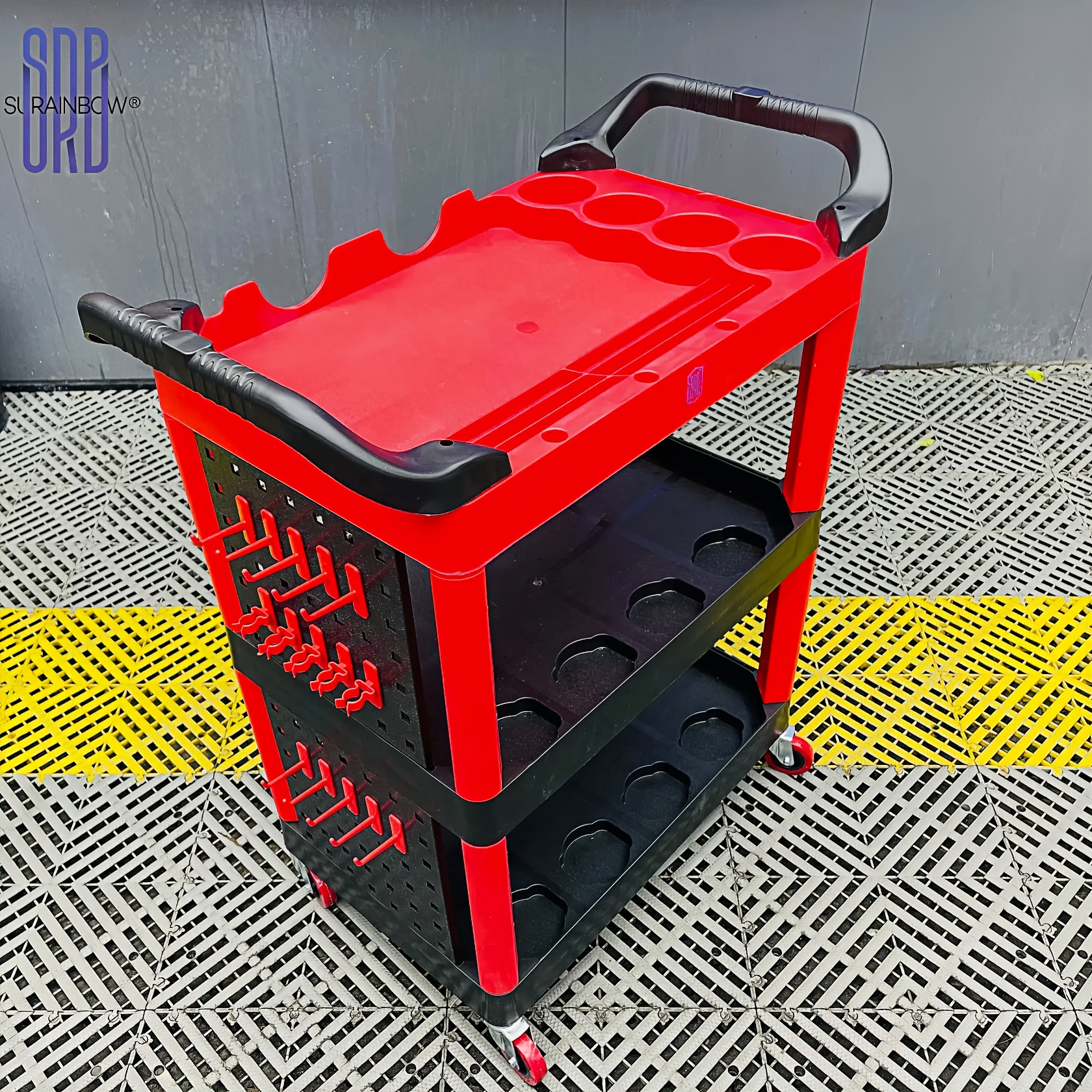  detailing tool cart heavy duty with 3 trays   plastic with molded bottle and  