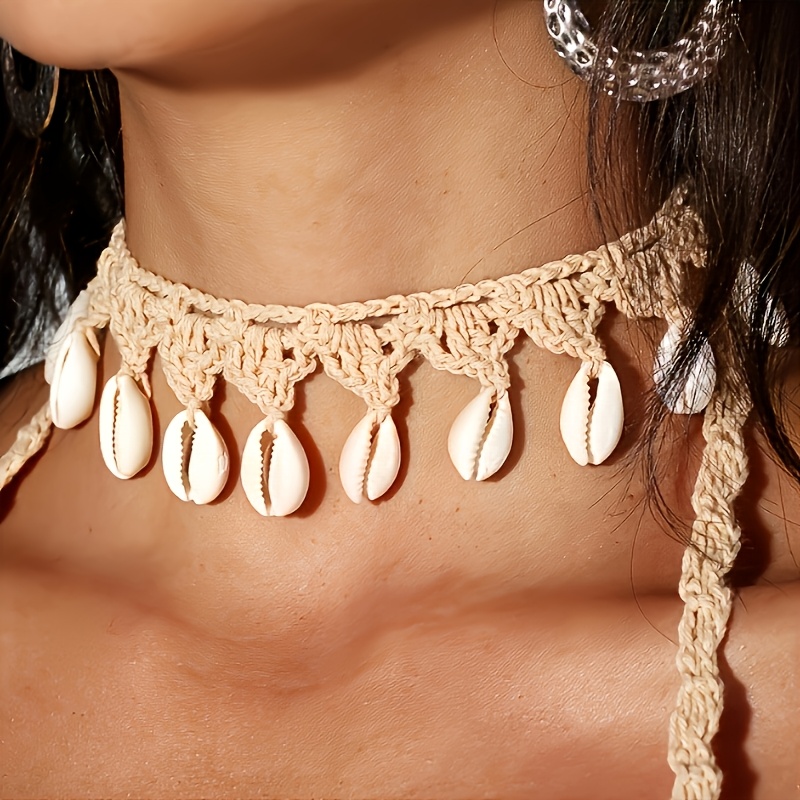 Image of Bohemian Handmade Shell Short Necklace, Natural Shell Texture Is And Casual, Full Of Retro Exotic Atmosphere. Simple And Versatile Style, Easy To Match With Daily Casual Wear, Accessories.