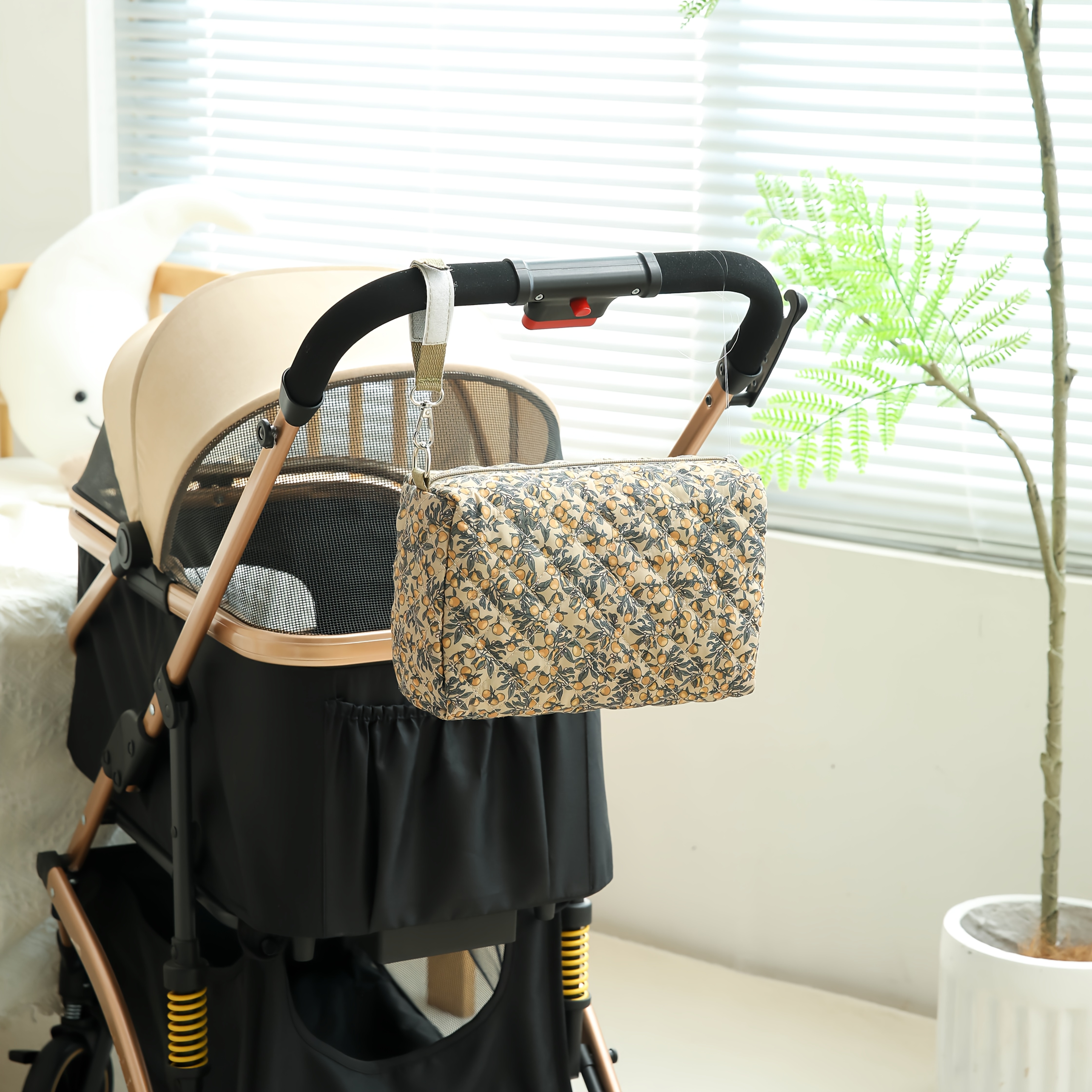 *. Modische, tragbare *-Aufbewahrungstasche, maschinenwaschbare kleine  Mama-Tasche, gesteppte Kinderwagen-Hngetasche * fr * und kann an den  Kinderwagen gehngt werden