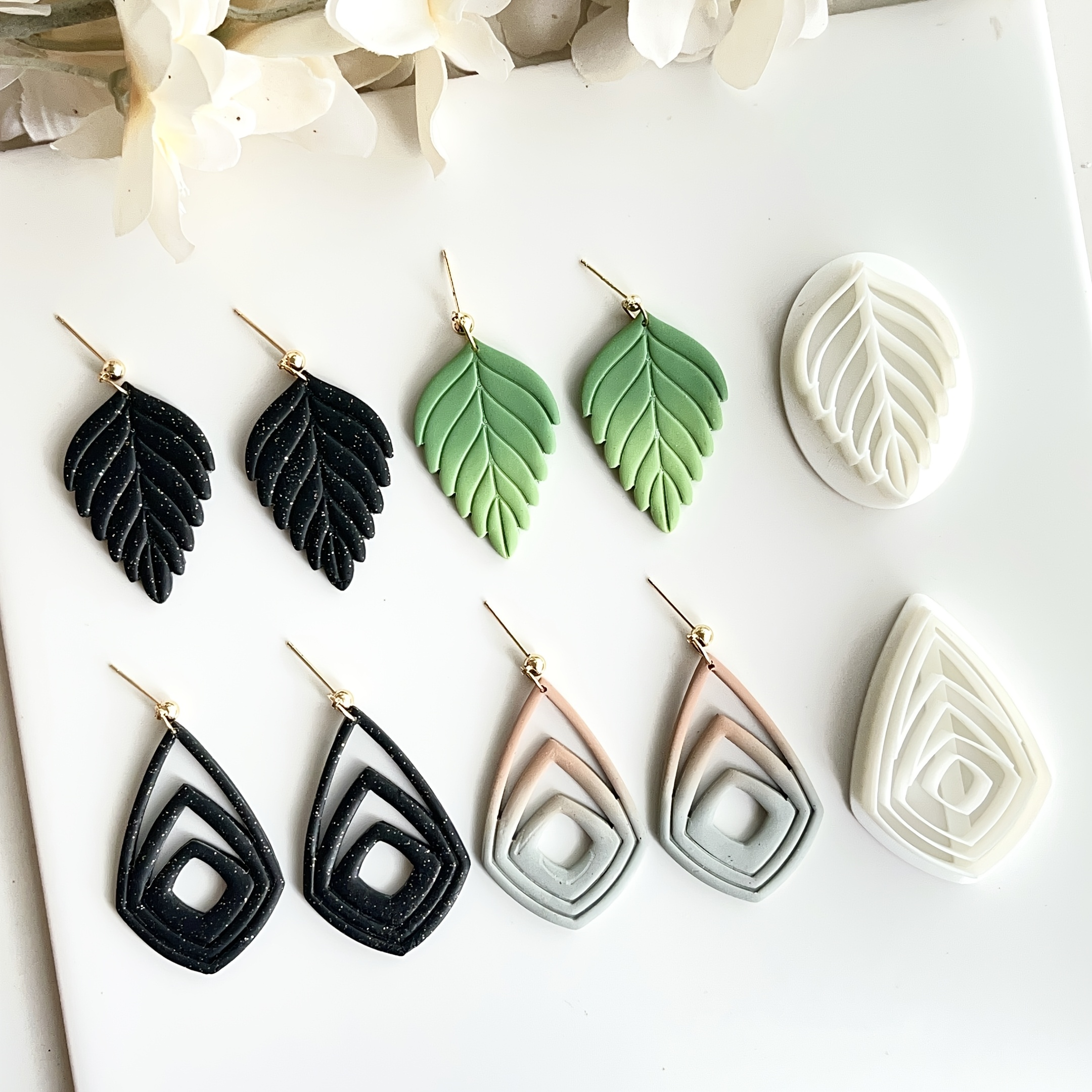 

1 Set Of Plastic Leaf Shaped Polymer Clay Earring Molds, Diy Handmade Jewelry Crafting Tools For Earring And Jewelry Production