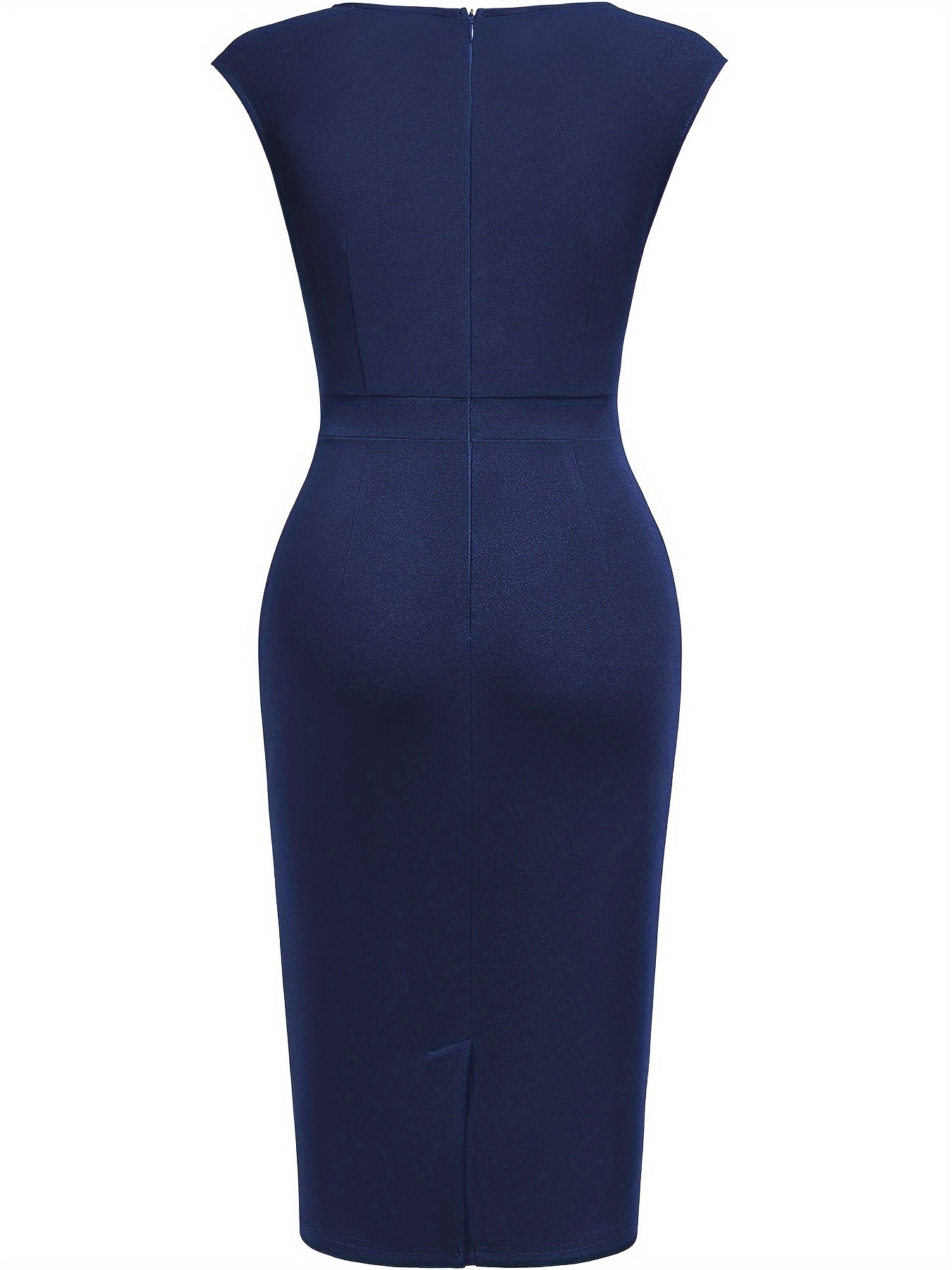 A Women'S Fitted Dress with a Square Neckline, Featuring a Easy Solid Color And Elegant Sleeveless Design That Highlights The Waist, in a Mid-Length Pencil Skirt Style
