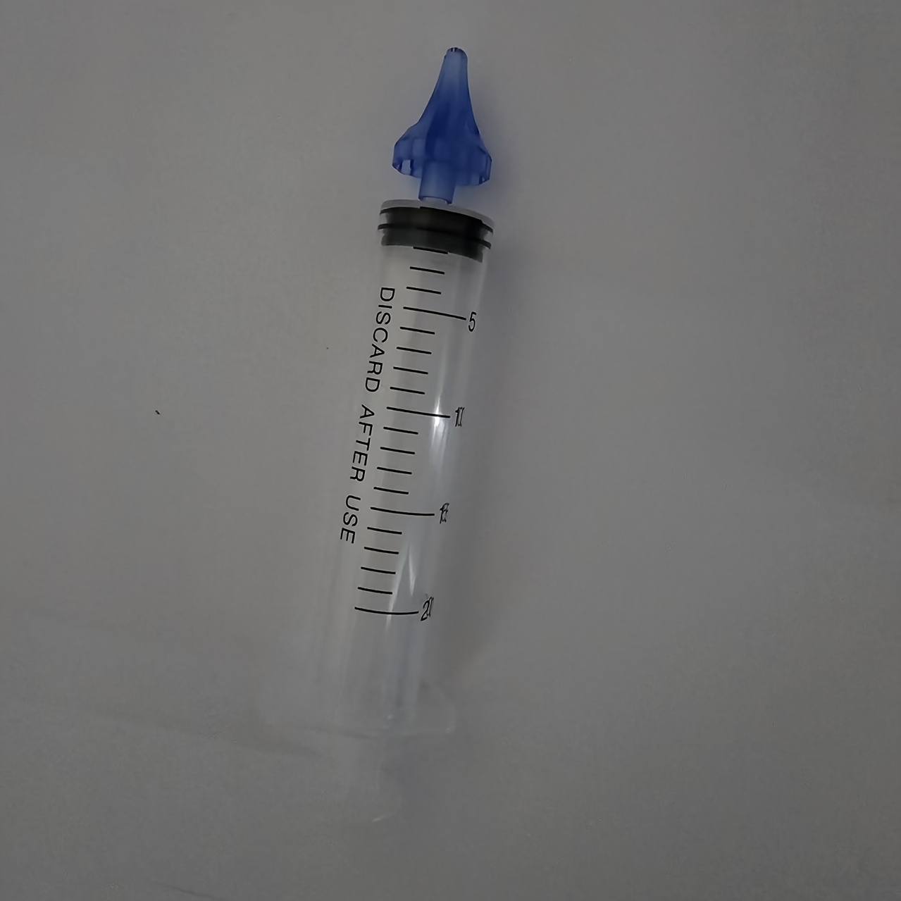 Ear Wax Cleaning Kit Featuring A Rinse Tool With A Replacement Nozzle For Effective Ear Wax Removal