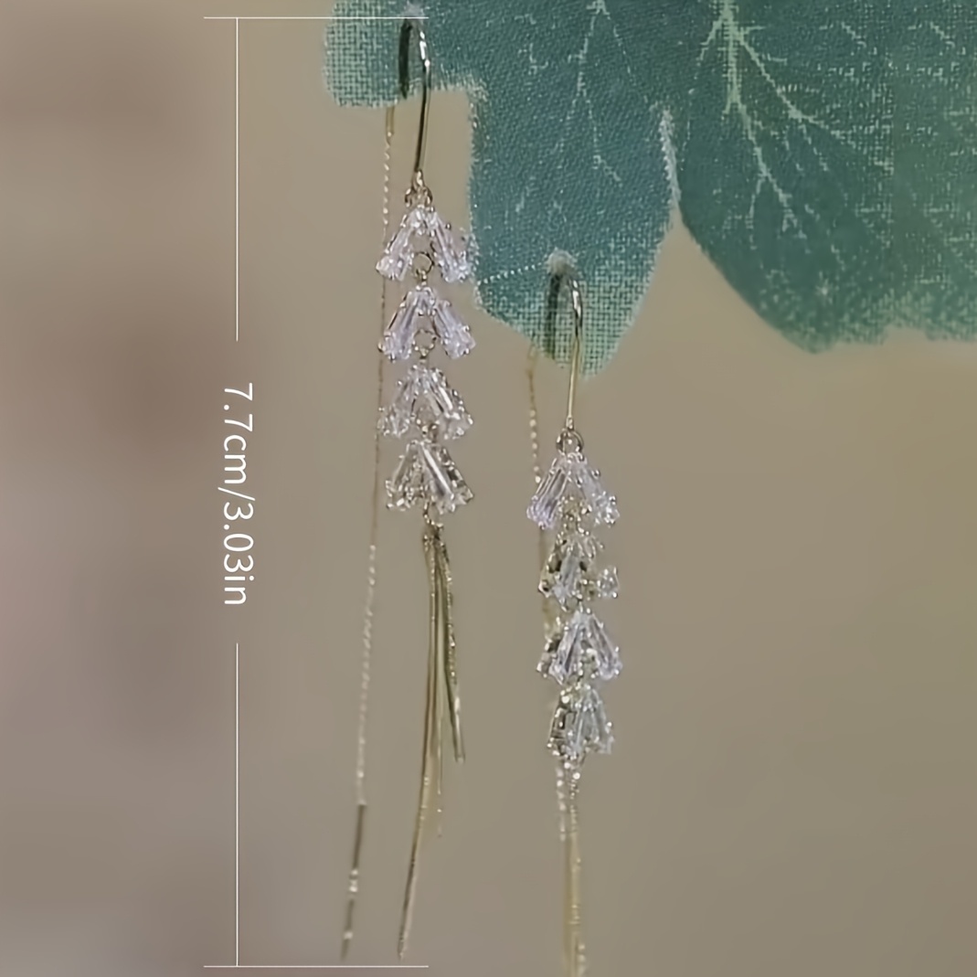 Women's Fashionable Light Luxury Tassel Synthetic Zirconia Leaf Ear Studs