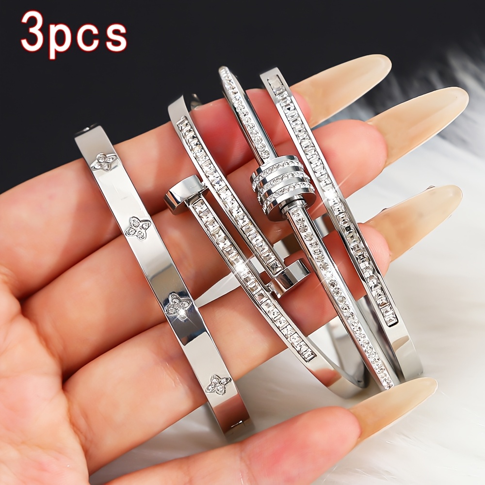 E-shop 3er-Set zufälliger Stil 18K vergoldeneter Titanstahl Edelstahl Armband, geeignet für Weihnachtsgeschenke
