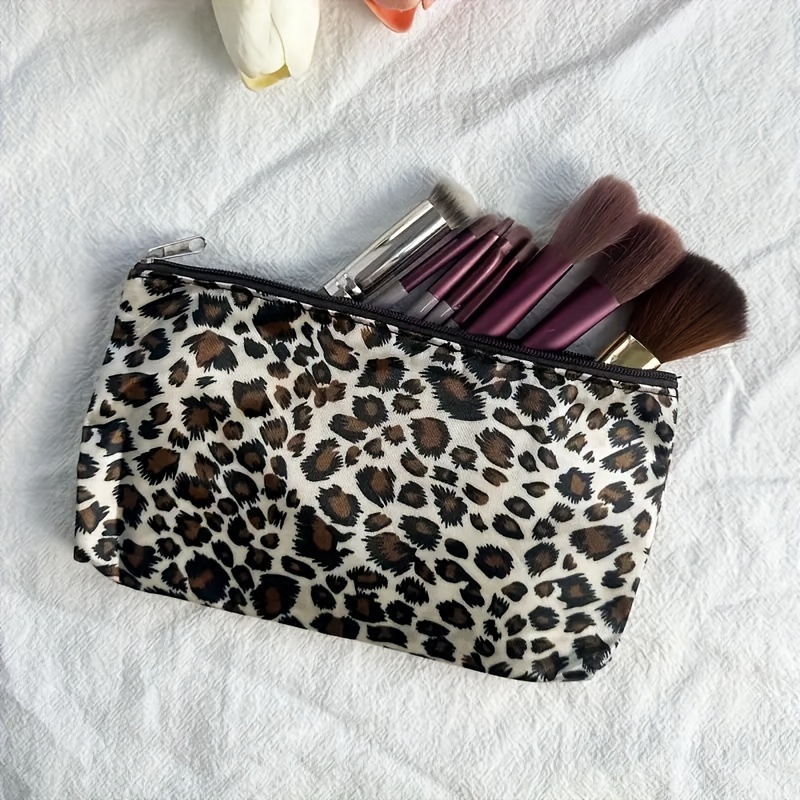 

Women's Cosmetic Bag Chic & Sleek Leopard Print Makeup Organizer Minimalist Makeup Zipper Pouch Lightweight Storage Bag Travel Toiletry Wash Bag