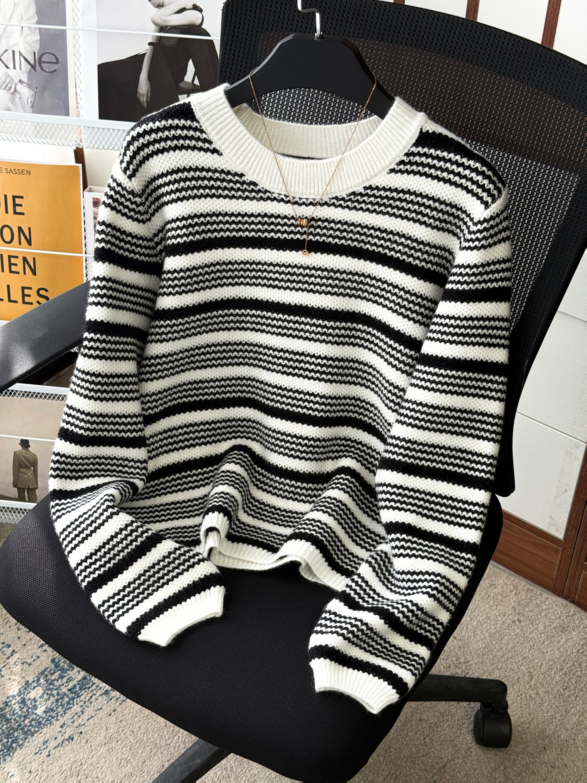Artikelbild dicker winterpullover damen rundhals strickjacke mantel oberbekleidung innenbekleidung gestreifter dicker pullover 2025 neue herbst winter französische langarm mode trendige damenbekleidung maschinenwaschbar chemische reinigung pflegeleicht weich elastisch figurbetont hauskleidung einfach