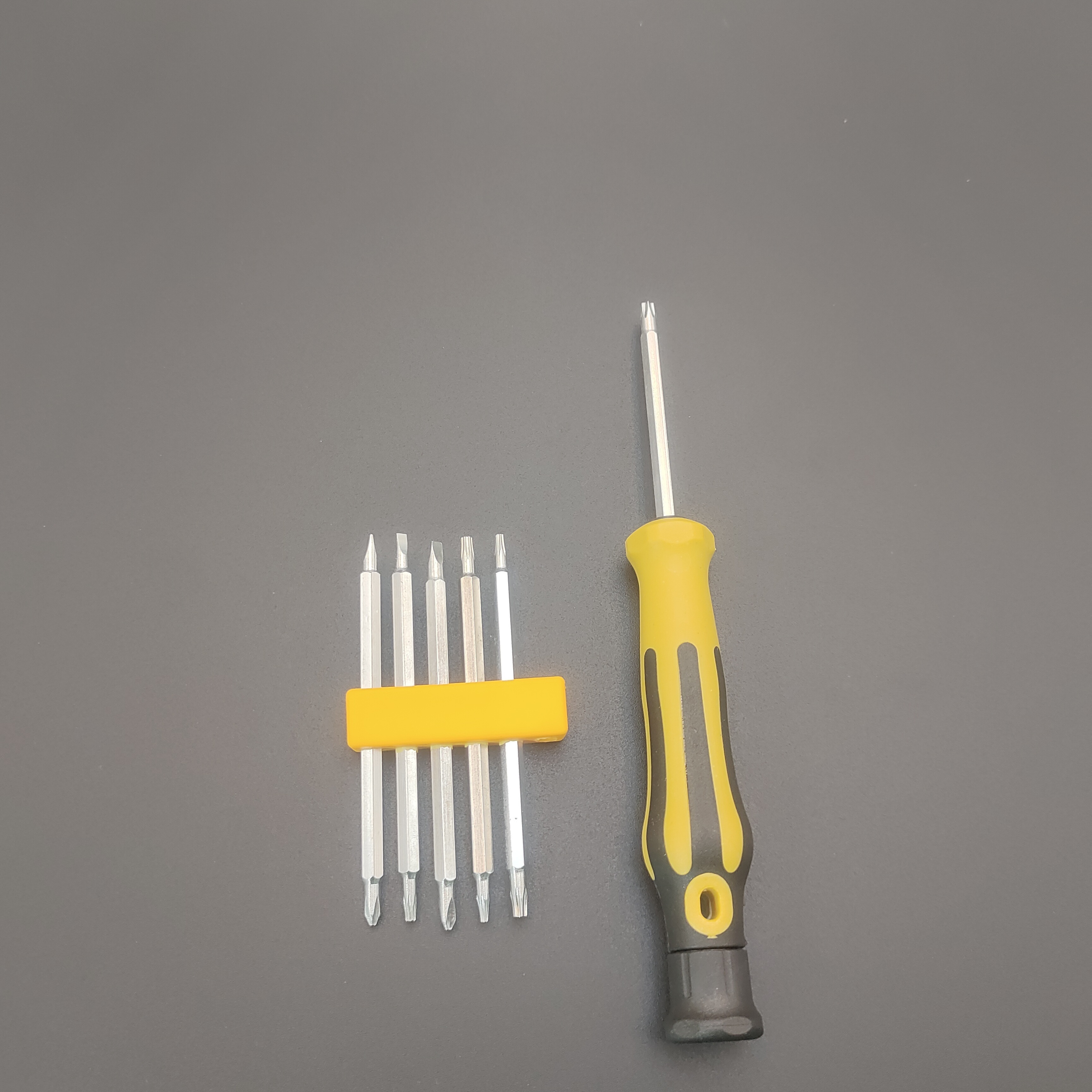 12-in-1 Precision Screwdriver Set For Mobile Phones & Tablets - Carbon Steel Repair Tools With Flathead Bits