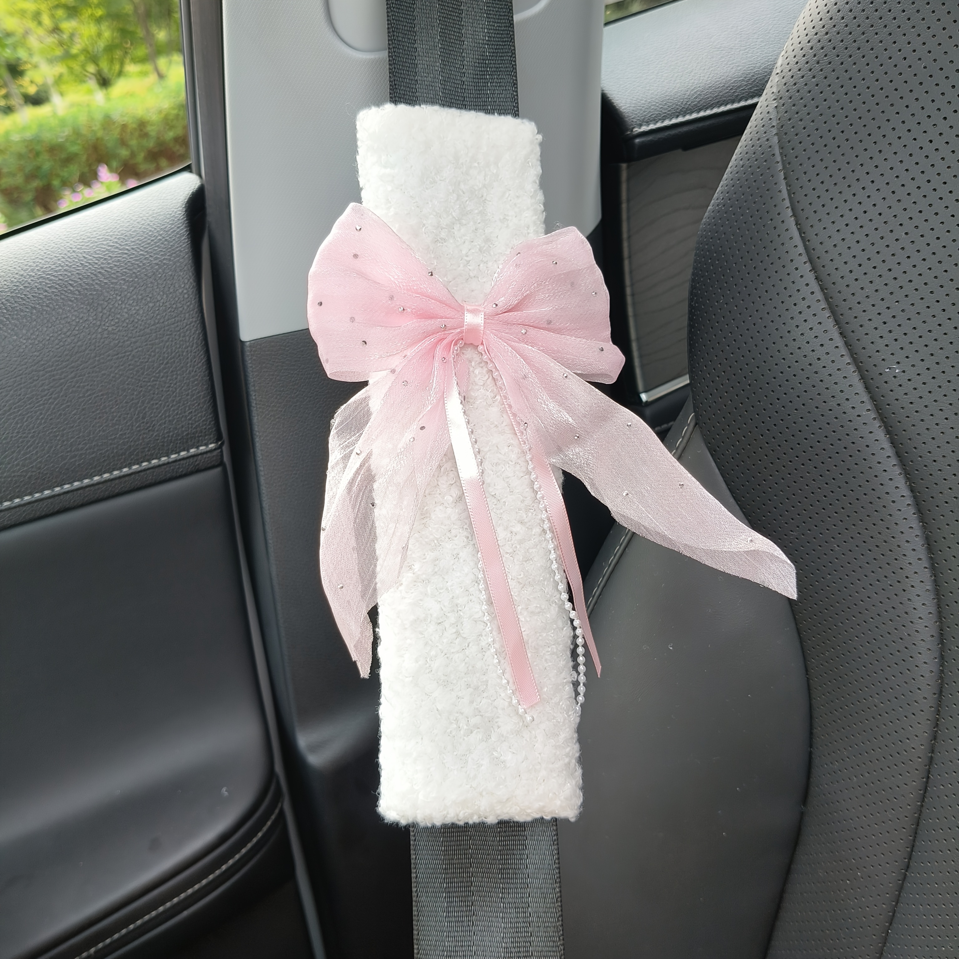 TEMU Universal Car Additions: Cute Lamb Fleece Diamond Decorations For Seat Belt Shoulder Pads, Comfortable And Durable Seat Belt Cushions, Suitable