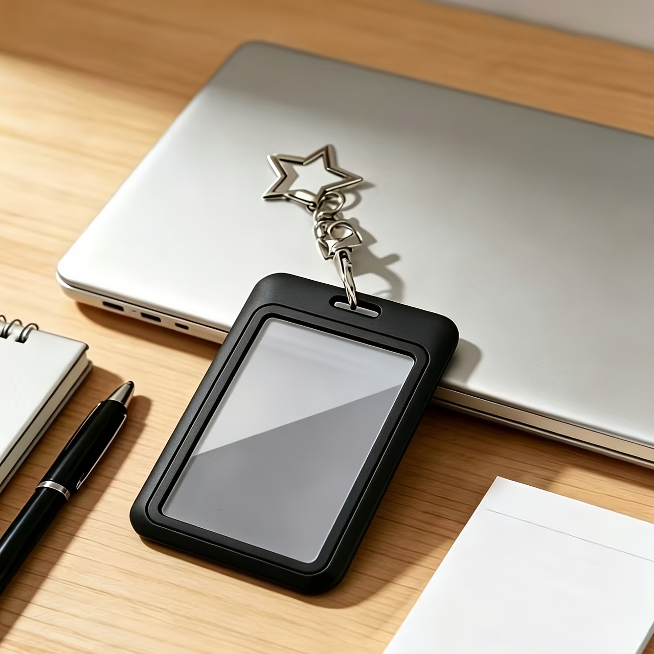 2d Card Holder With Star-shaped Pendant, Used As A Bag Accessory Or Keychain, Of Storing Id Cards, Celebrity Cards, Transit Cards, Meal Cards, And Subway Cards