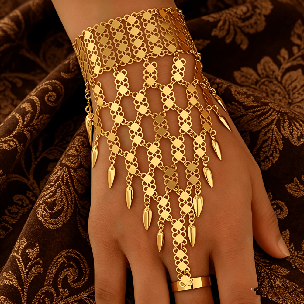 TEMU A Delicate Hollow Mesh Tassel Finger Bracelet Prom Party Performance Ethnic Style Clothing Additions