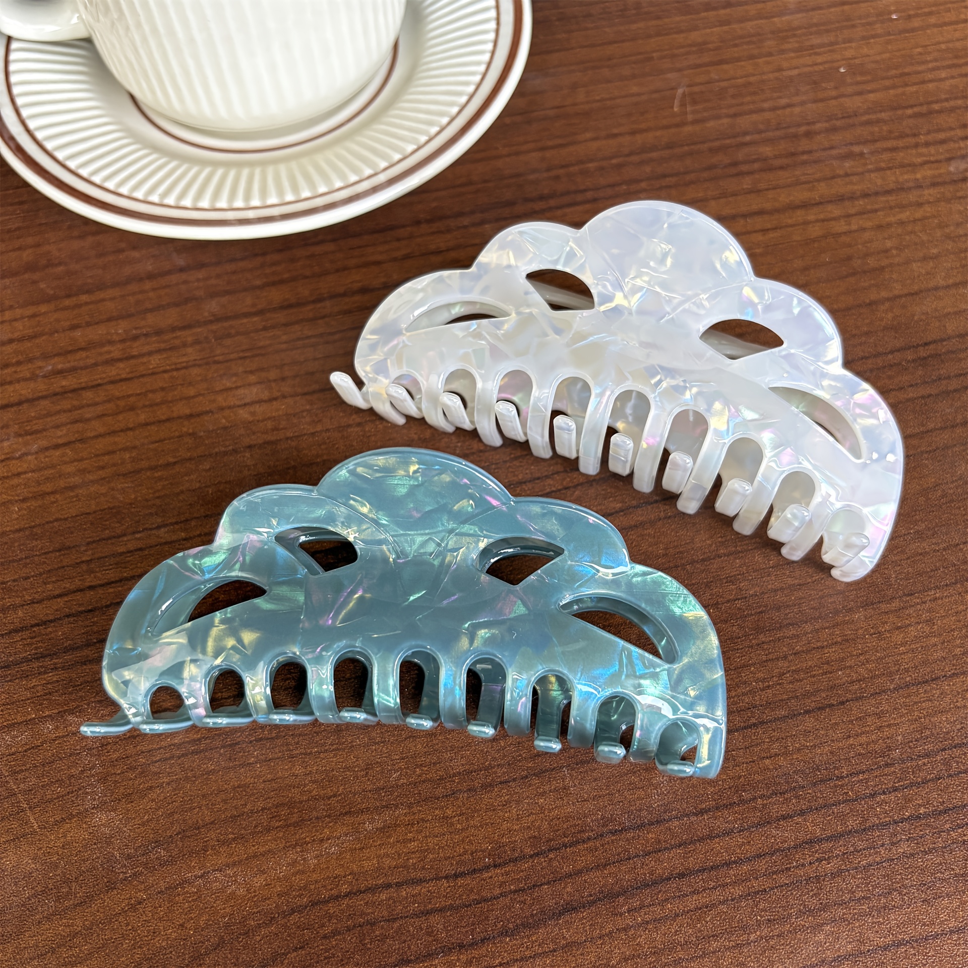 1pc Large Hollow Retro Hair Clip Elegant Hair Clip Hair Bun Shark Clip Temperament Hairpin Head Ornament Women'S Large Hair Volume Hair Clip