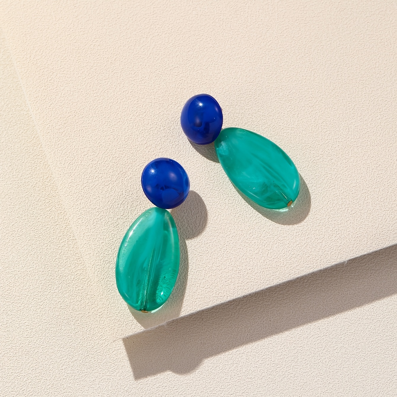 TEMU 1 Paire de Boucles d'Oreilles Pendantes , Style Frais Vacances en , Légères et Translucides, Fabriquées à en Résine, Petites Perles Connectées,
