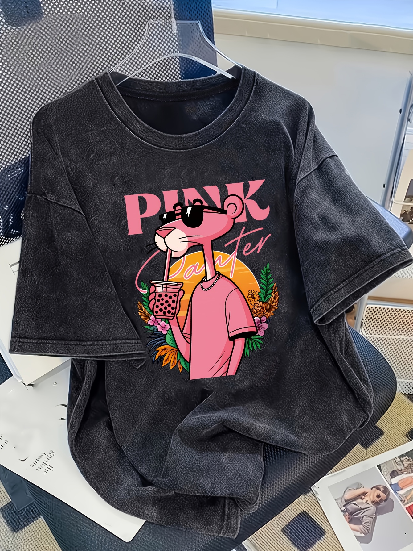 damen t-shirt in lockerer passform mit used-look, blumen-cartoon-grafikdruck, trendiges, cooles, lässiges kurzarm-top