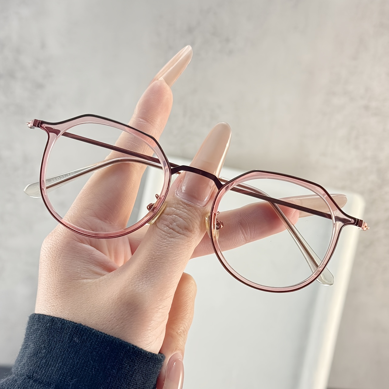 1pc Chic Retro Oval Unisex Fashion Glasses Transparent Lens, Minimalist  Black Frame, Pink Gray Options Stylish Photo Shoots Everyday Wear, 