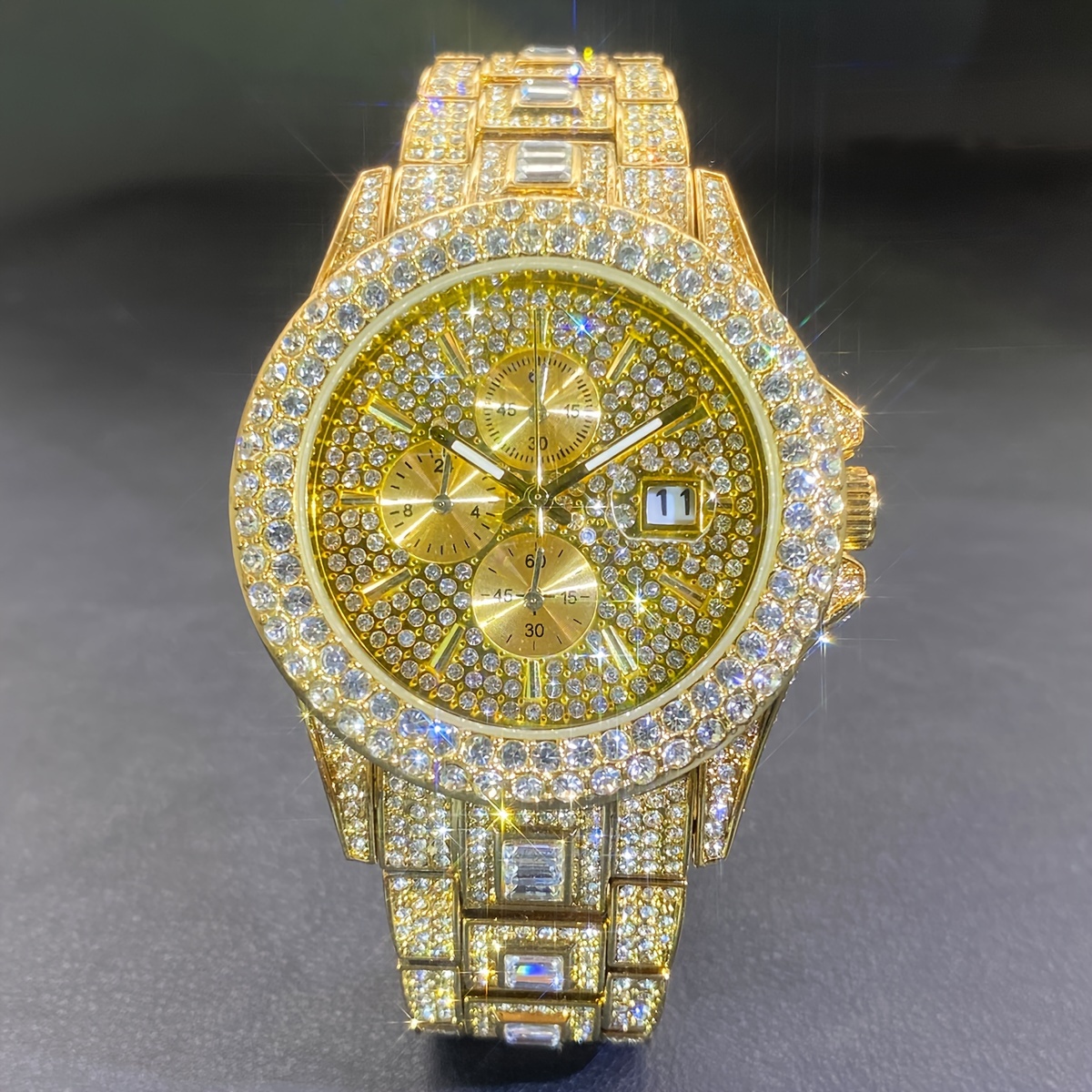 New Luxury Men'S Watch Automatic Date Fashion Waterproof Quartz Watch Men'S Hip Hop Iced Water Rhinestone Women'S Party Watch