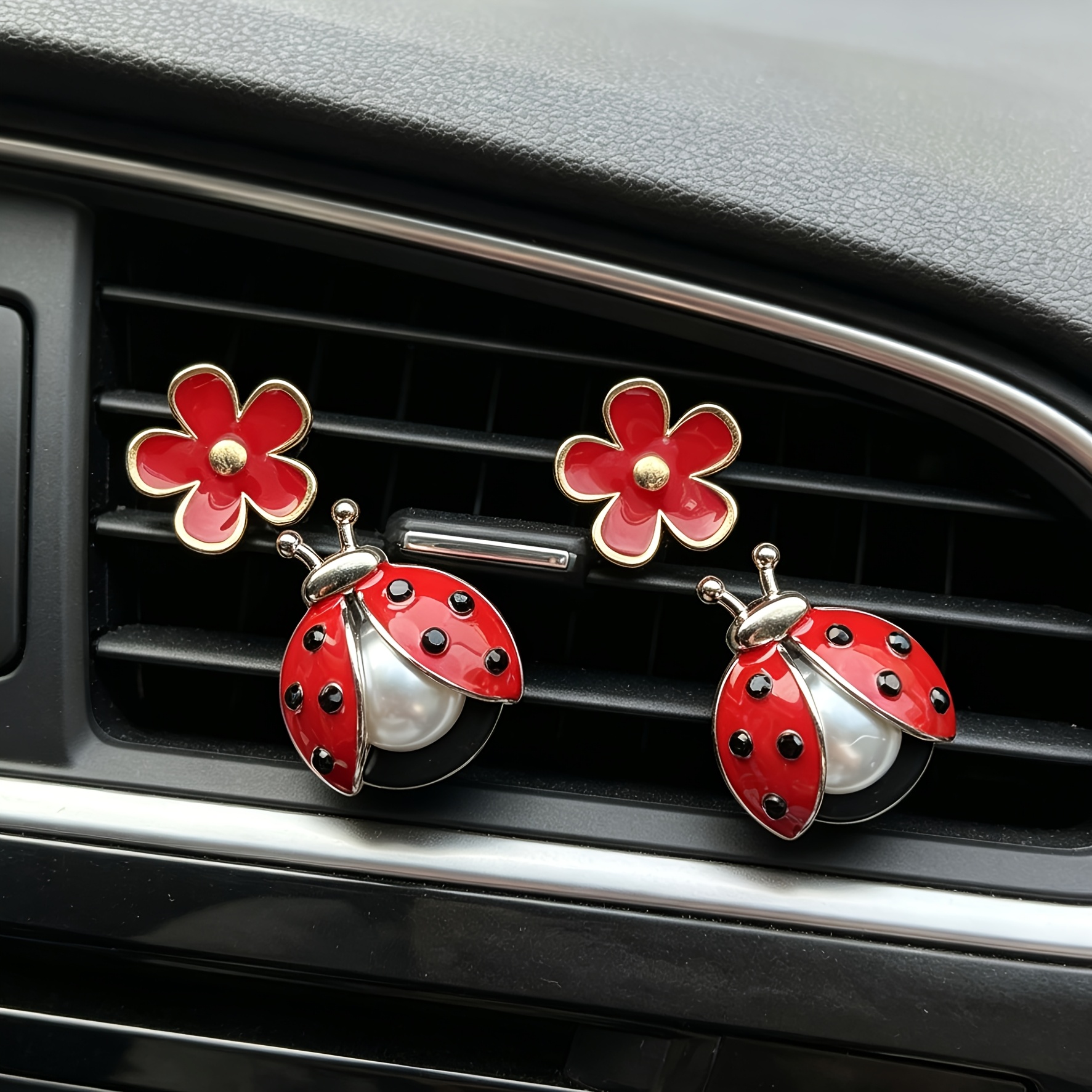 TEMU 2/4pcs Red Insect Car Air Freshener Diffuser Clips Daisy Bushes, Fun Car Interior Decoration, Unscented