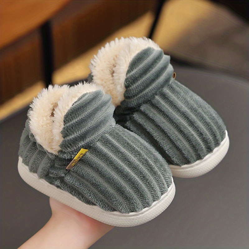 A Pair Of Casual Non-slip Plush Home Slippers For Boys/girls, Featuring A Warm Fleece Lining And Closed Toes, Perfect For Indoor Use And As A Birthday Gift
