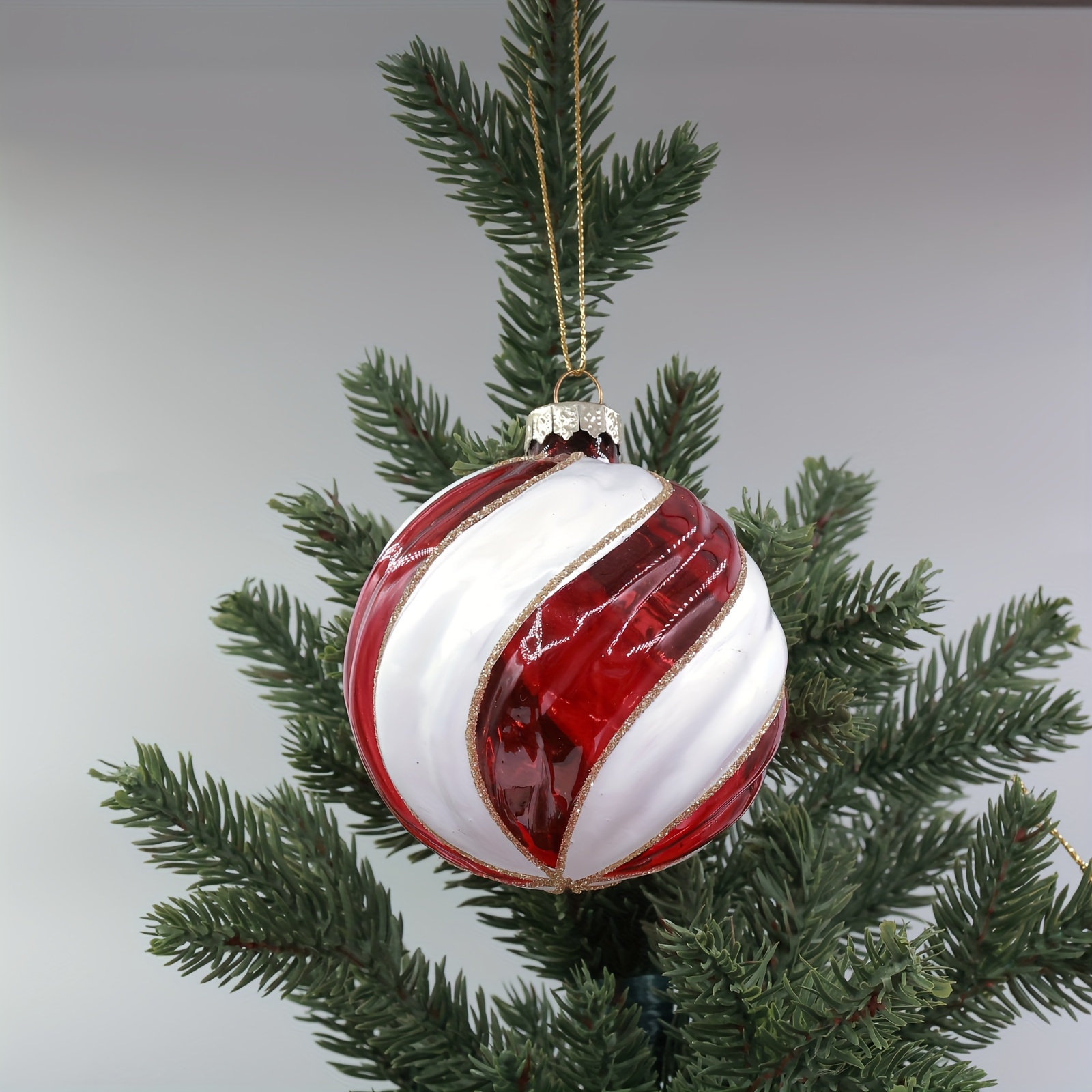 Red And White Glass Christmas Tree Hanging Decorations, Suitable For Christmas Tree Decorations, Thanksgiving, Christmas Scene Decorations, , Party Gifts, And Other Festive Occasions