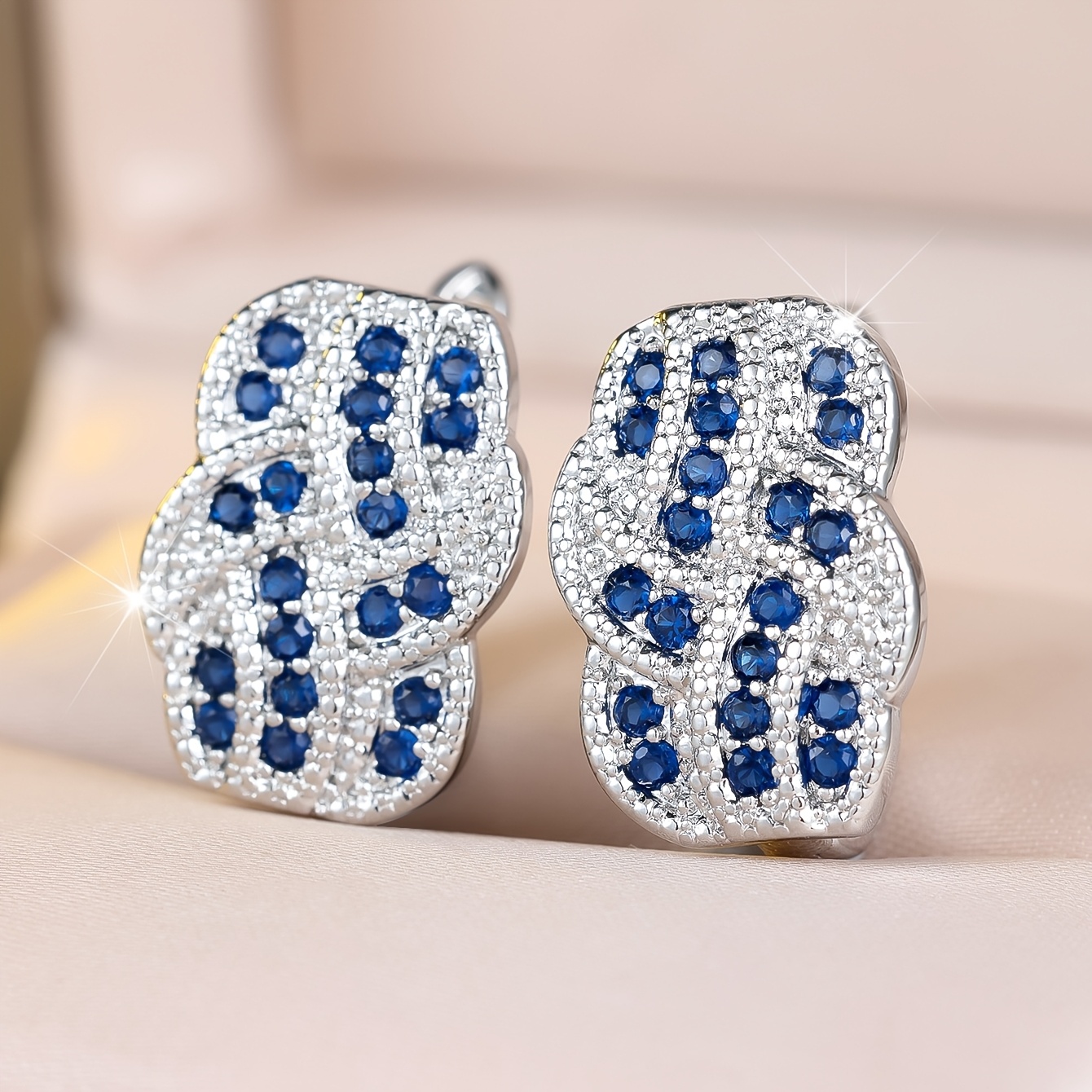 Elegant Round Synthetic Zirconia Wave-Shaped Earrings