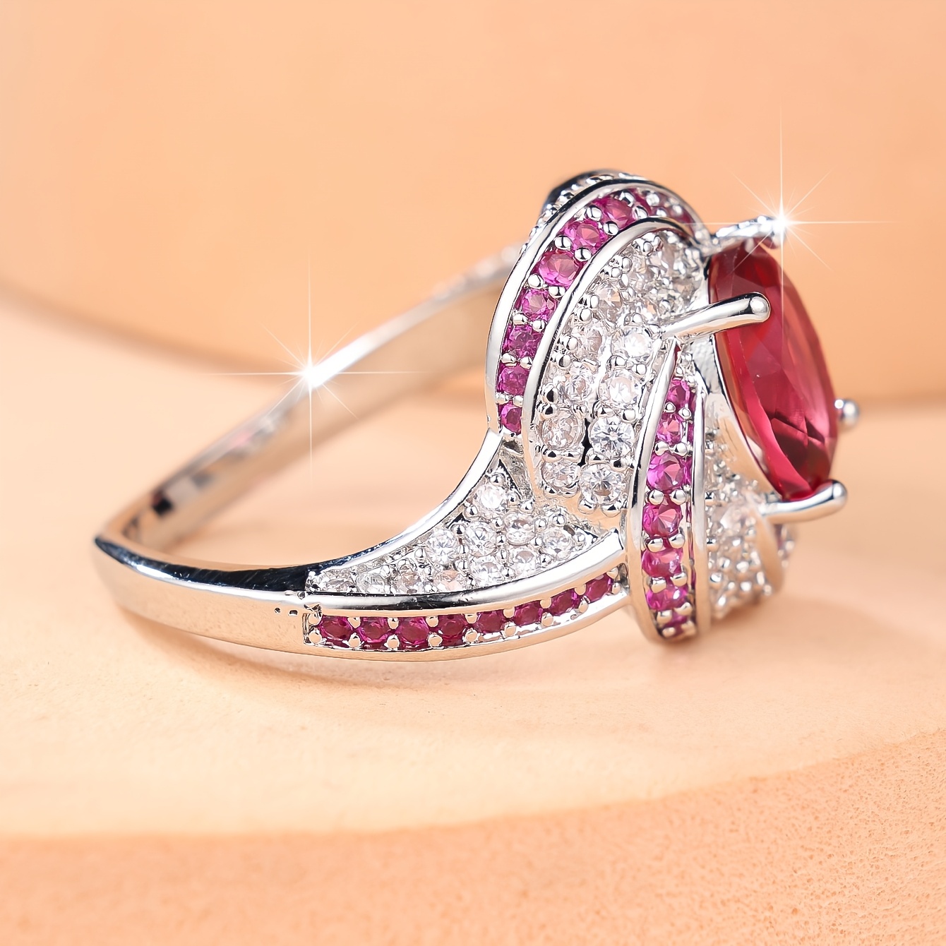 Gorgeous Light Luxury Ring Inlaid with Synthetic Zirconia