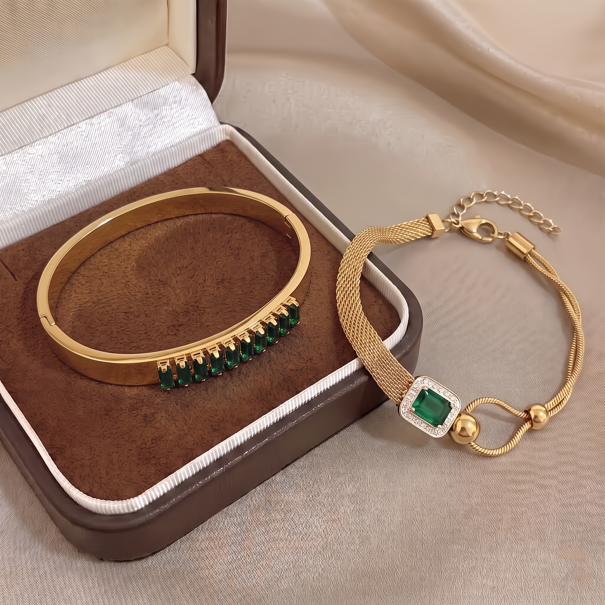 2pcs Unisex 18K Golden-Plated Bracelet and Bangle Set