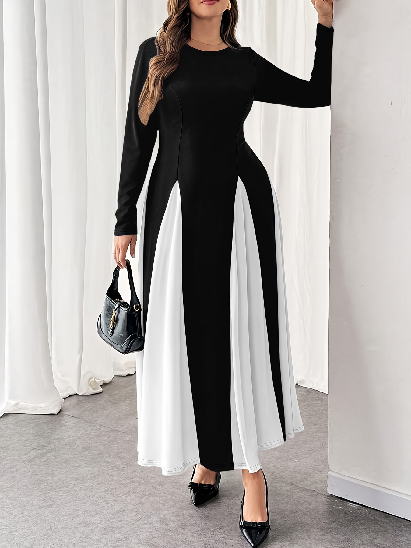 black white maxi dress - Oman