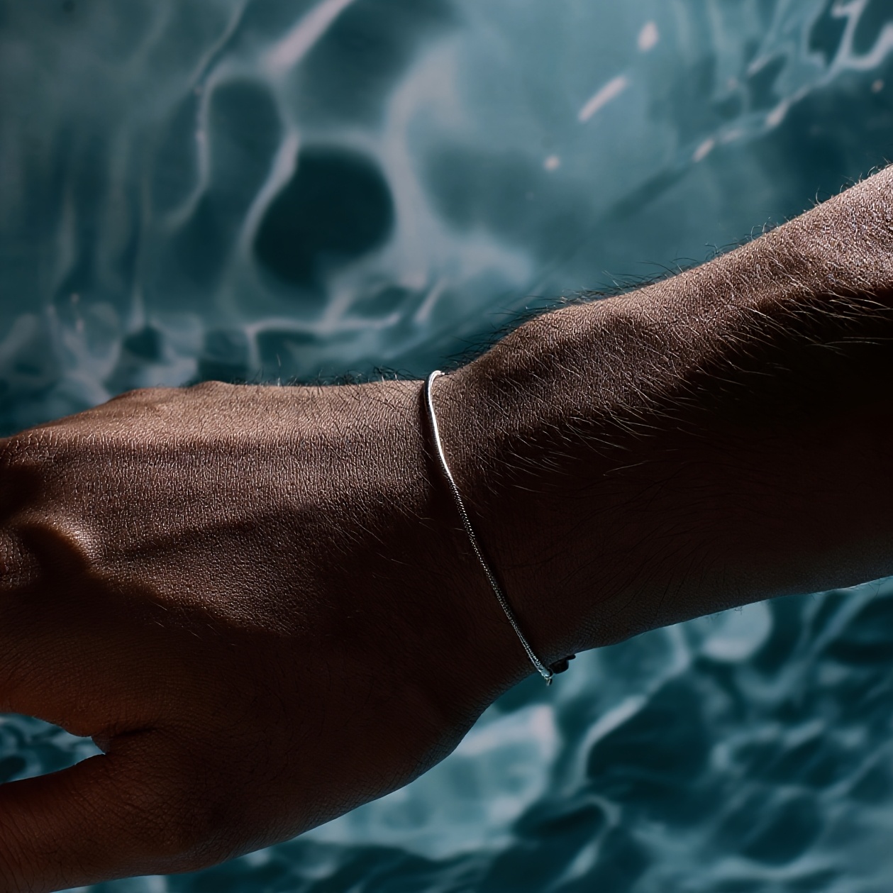Unisex Minimalist Solid Snake Chain Bracelet with Extended Chain
